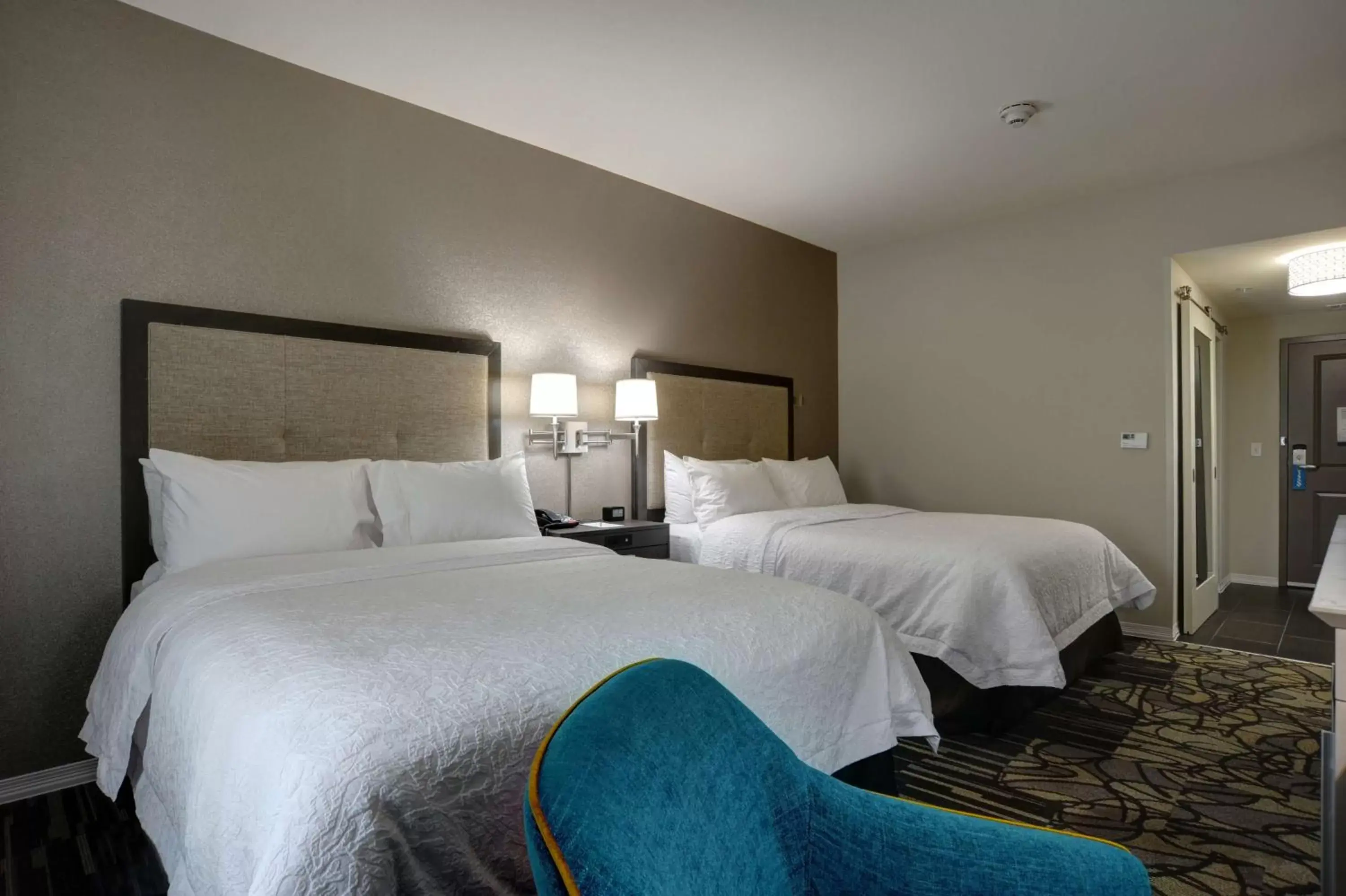 Bed in Hampton Inn & Suites Ardmore