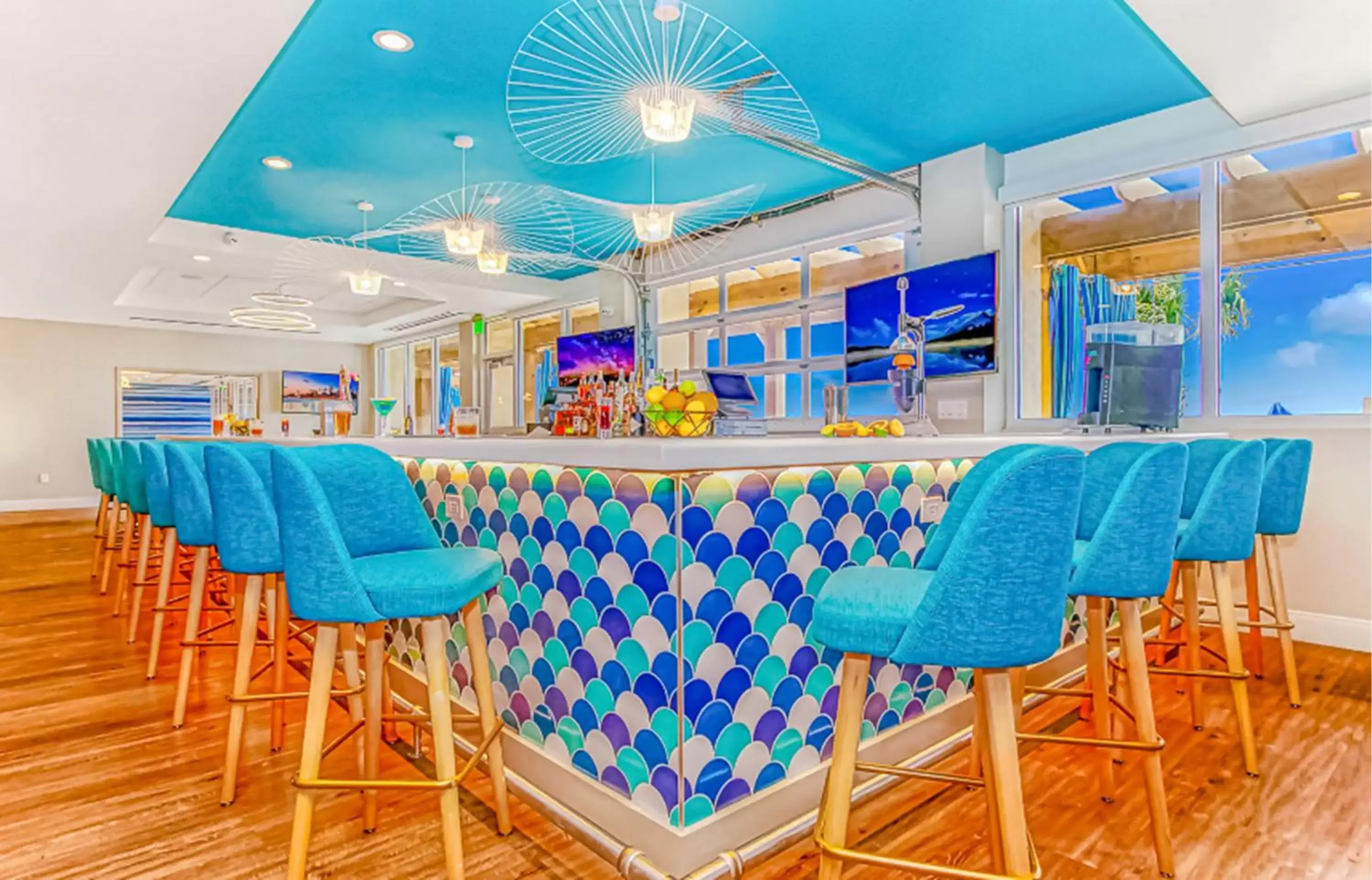 Lounge or bar, Banquet Facilities in Holiday Inn Resort Oceanfront at Surfside Beach, an IHG Hotel