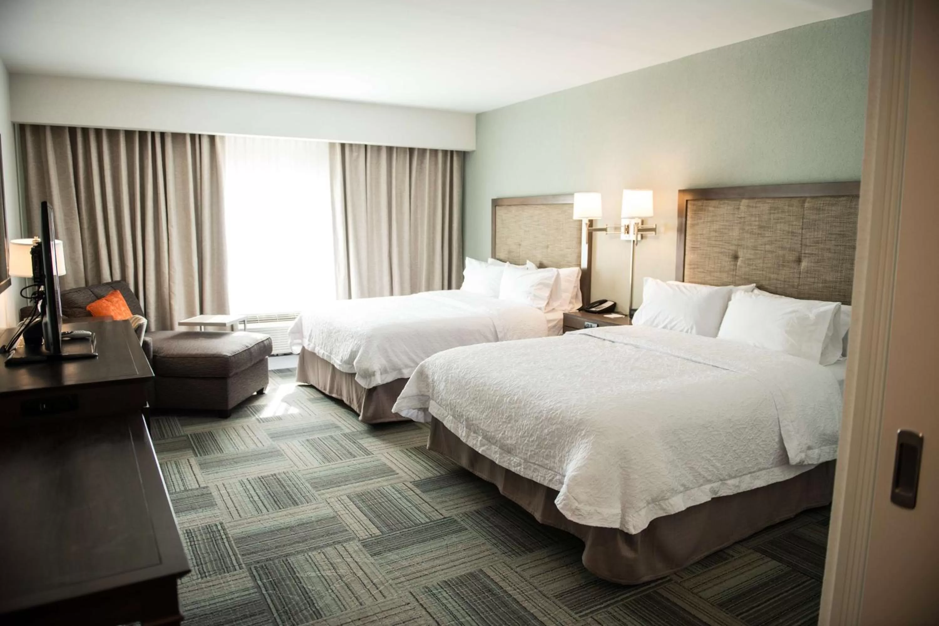 Bed in Hampton Inn Bainbridge, GA