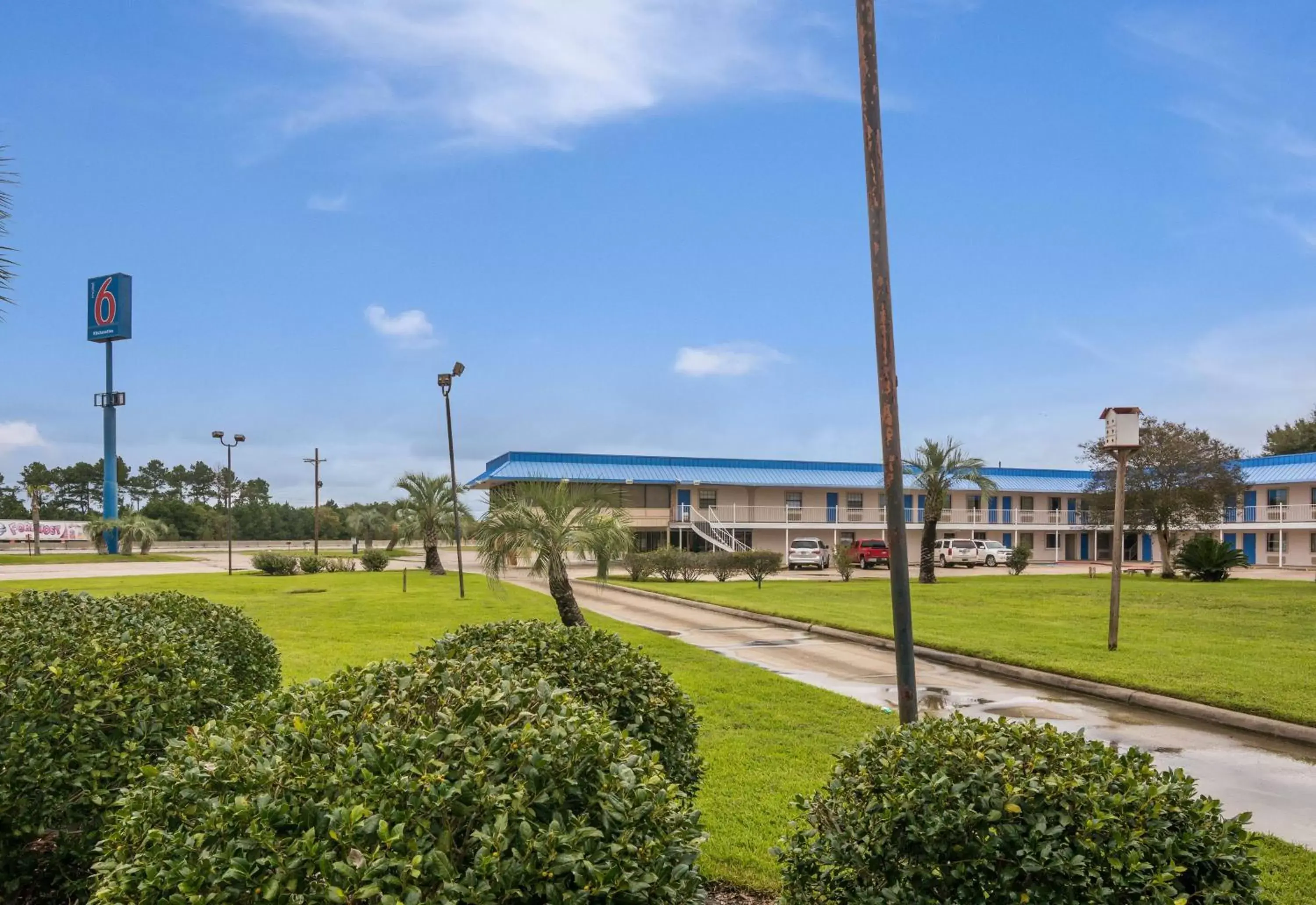 Property building in Motel 6-Winnie, TX