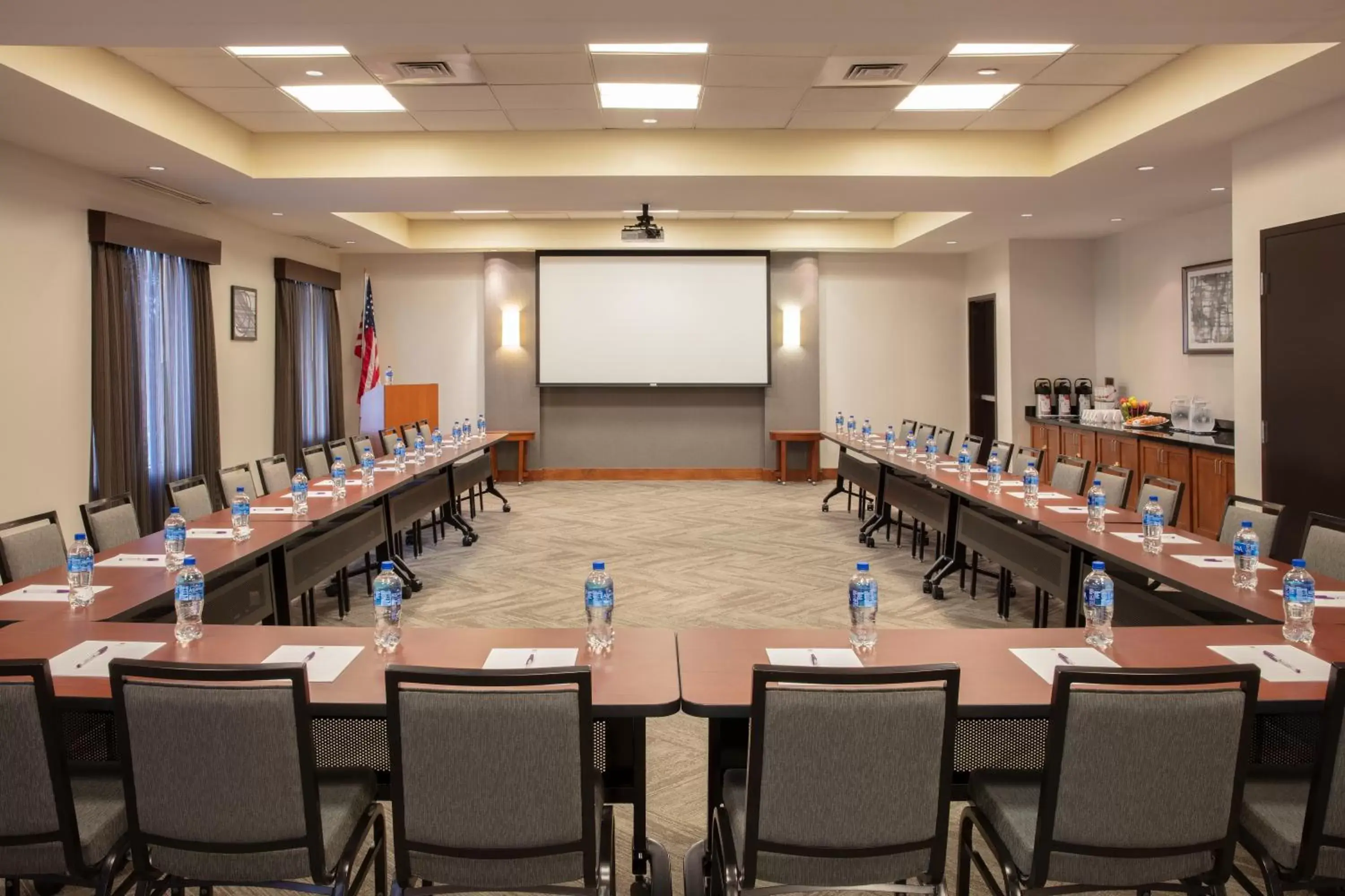 Meeting/conference room in Hyatt Place Reno-Tahoe Airport