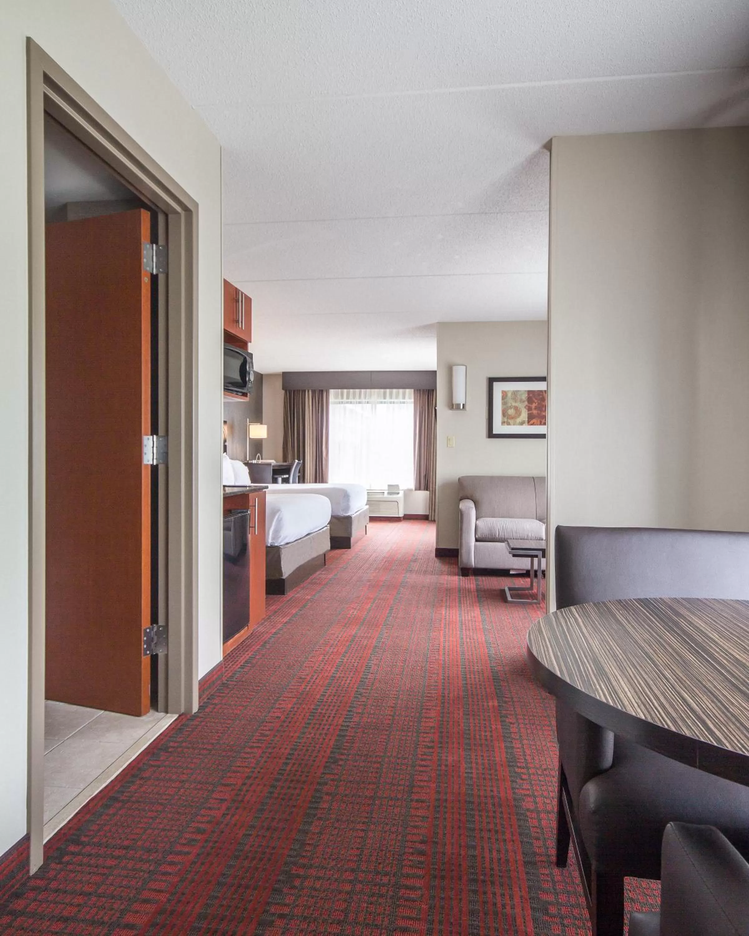 Bedroom, Bed in Holiday Inn Express Hotel & Suites Auburn by IHG