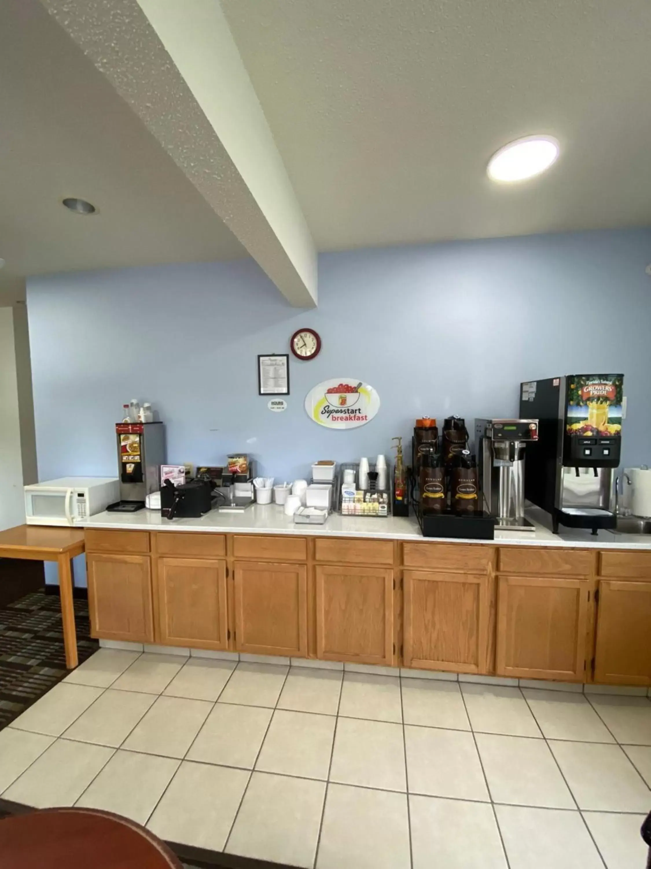 Continental breakfast, Restaurant/Places to Eat in Super 8 by Wyndham Ida Grove