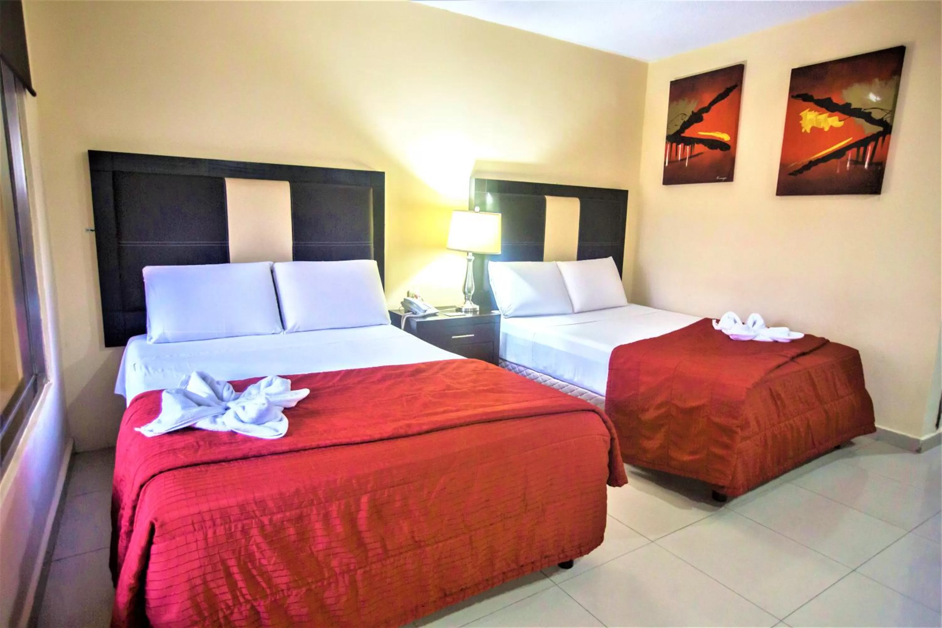 Photo of the whole room, Bed in Hotel Plaza Mirador