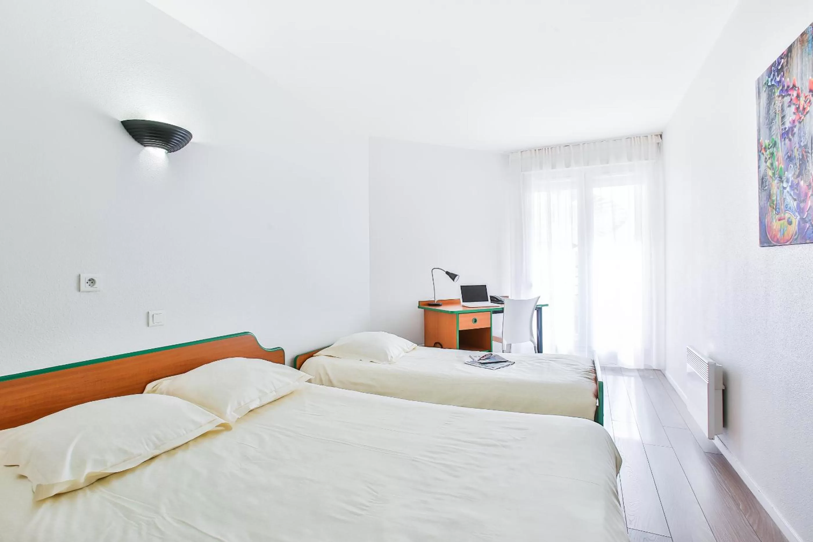 Studio (3 Adults) in Hôtel et Résidence Les Lauréades Clermont-Ferrand Centre Jaude