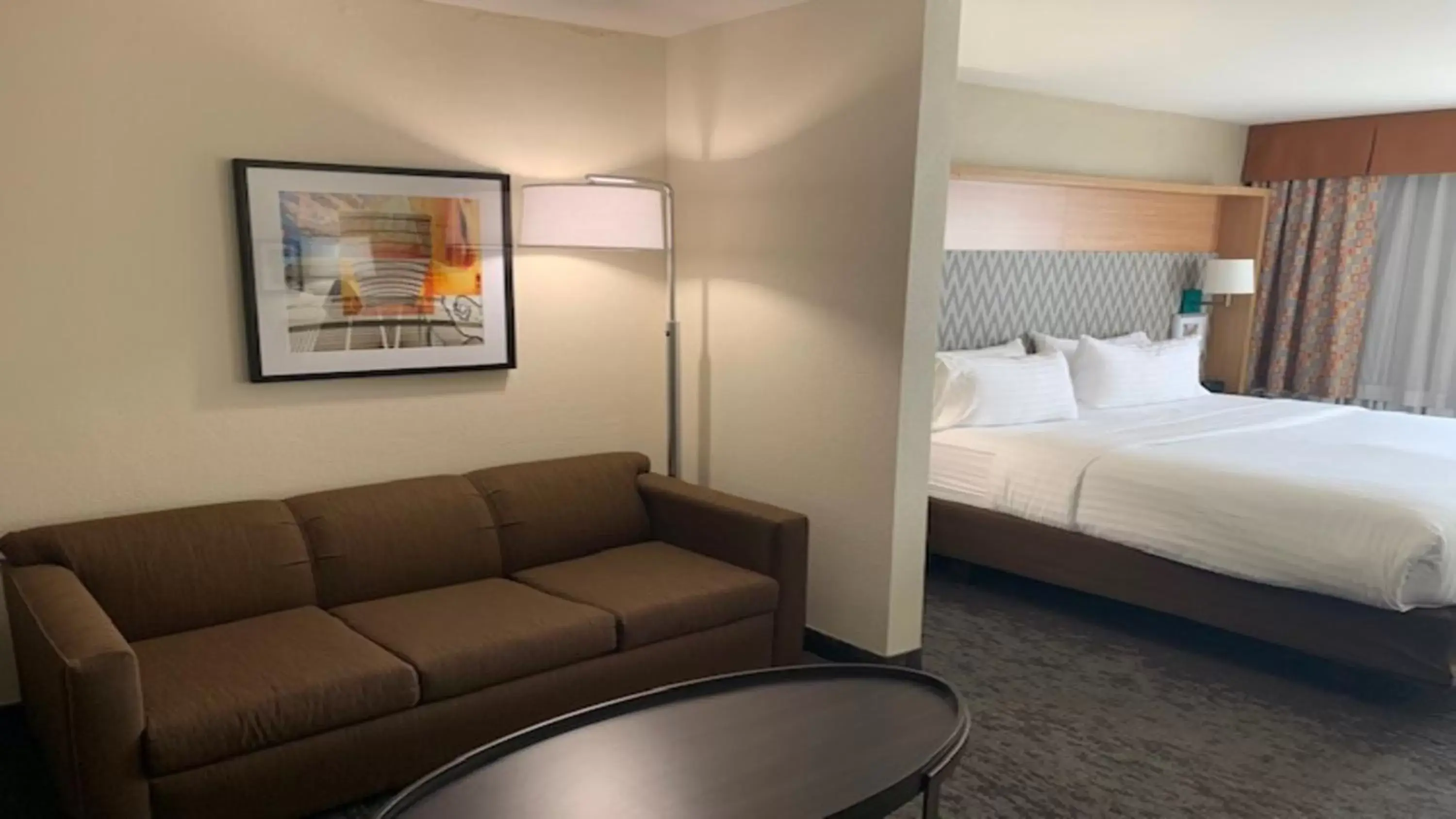 Photo of the whole room in Holiday Inn Chicago North Shore, an IHG Hotel