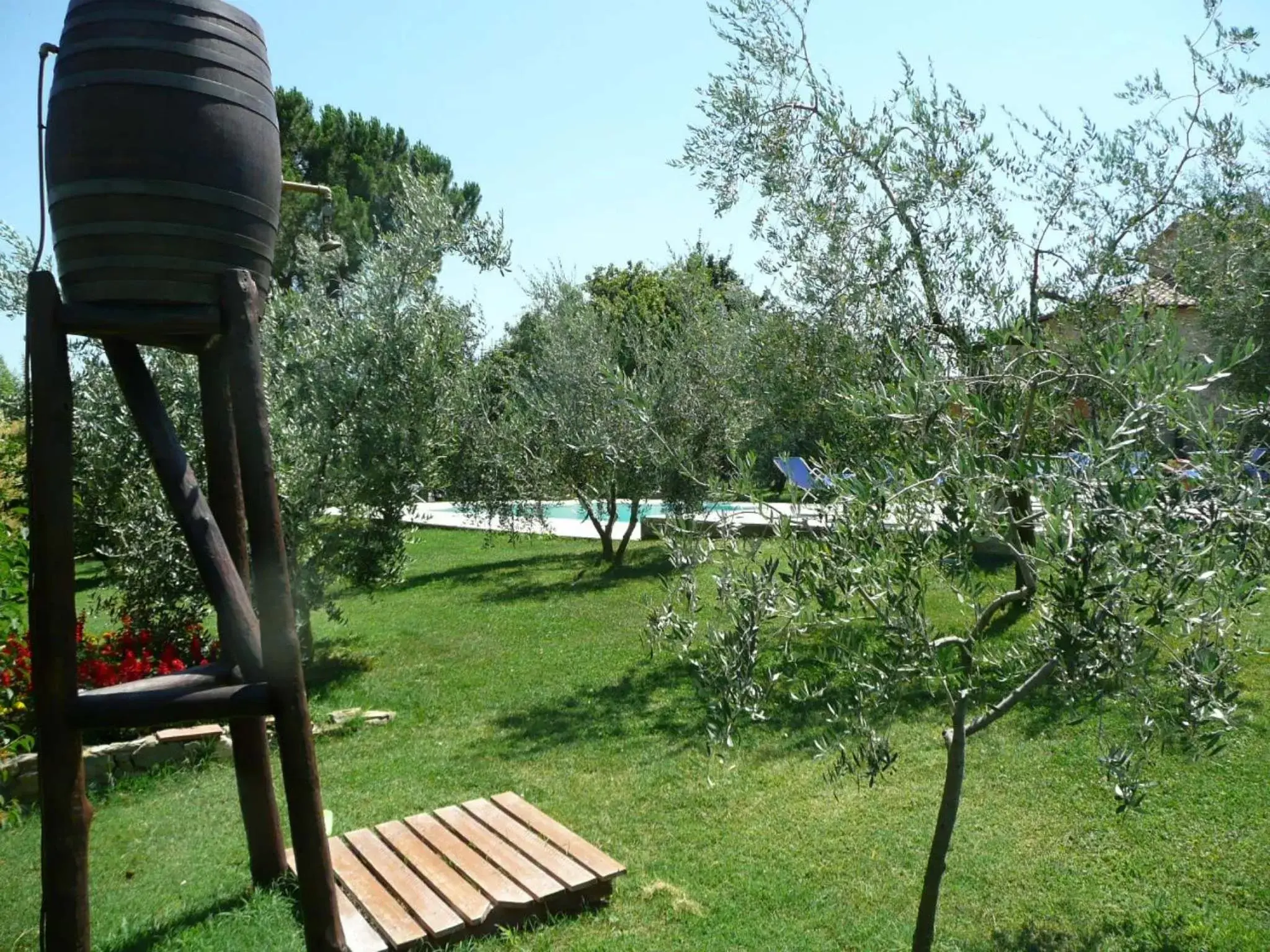 Swimming pool, Garden in B&B Le Caselle "Il Baraccotto"