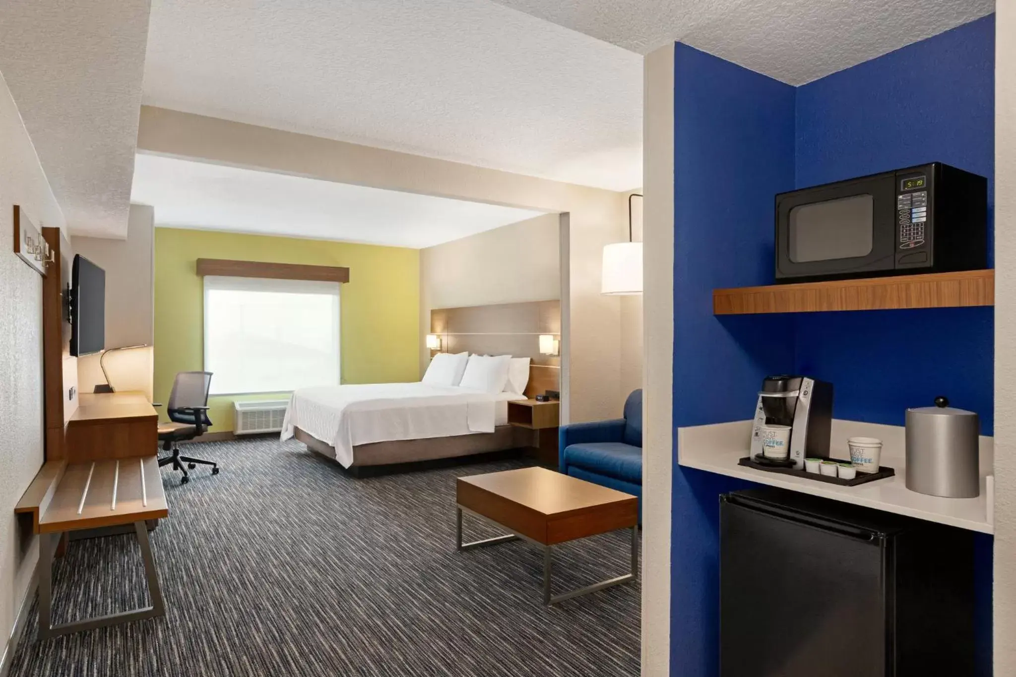 Photo of the whole room in Holiday Inn Express & Suites Pembroke Pines-Sheridan St, an IHG Hotel