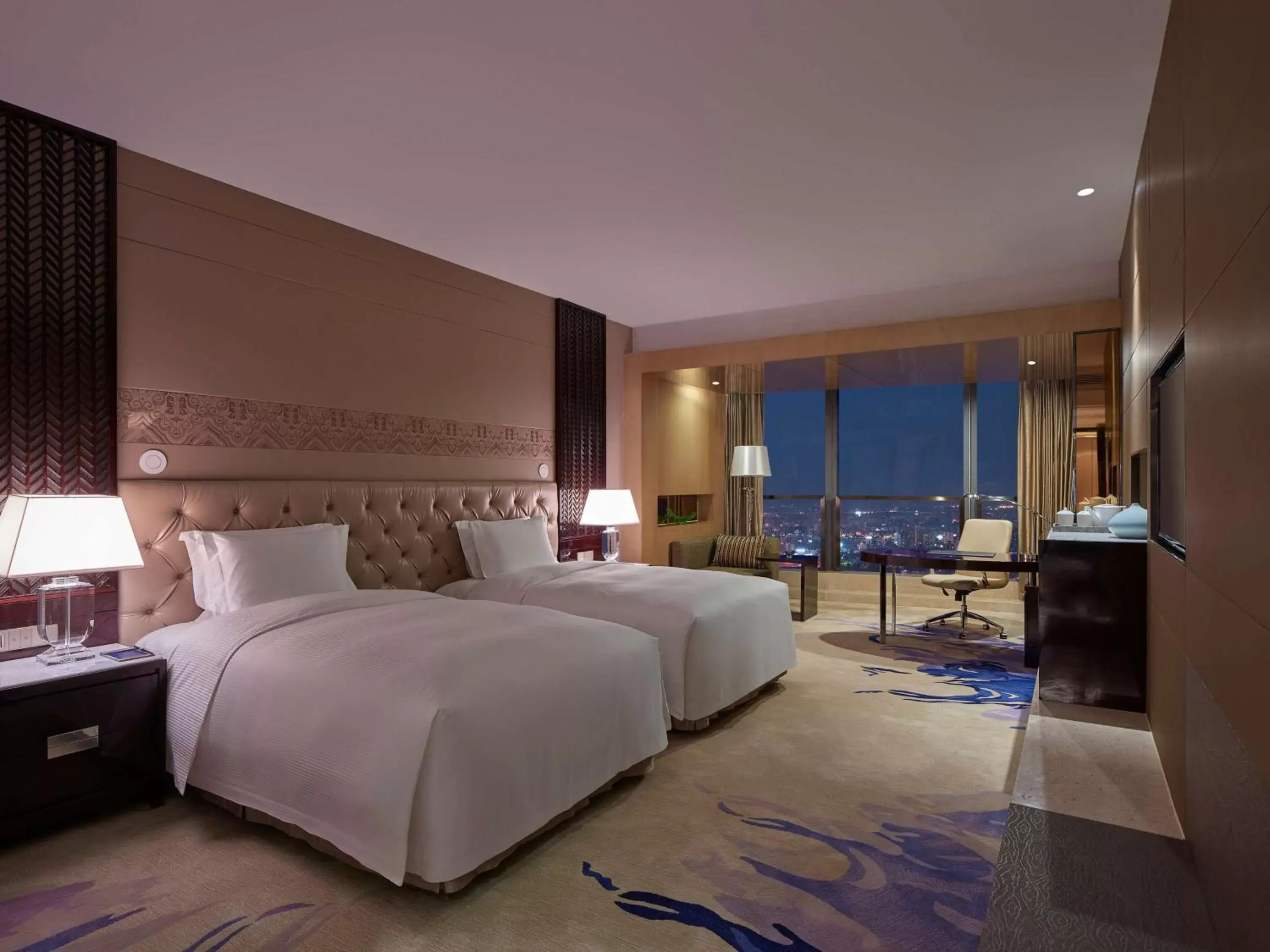 Bed in Hilton Haikou