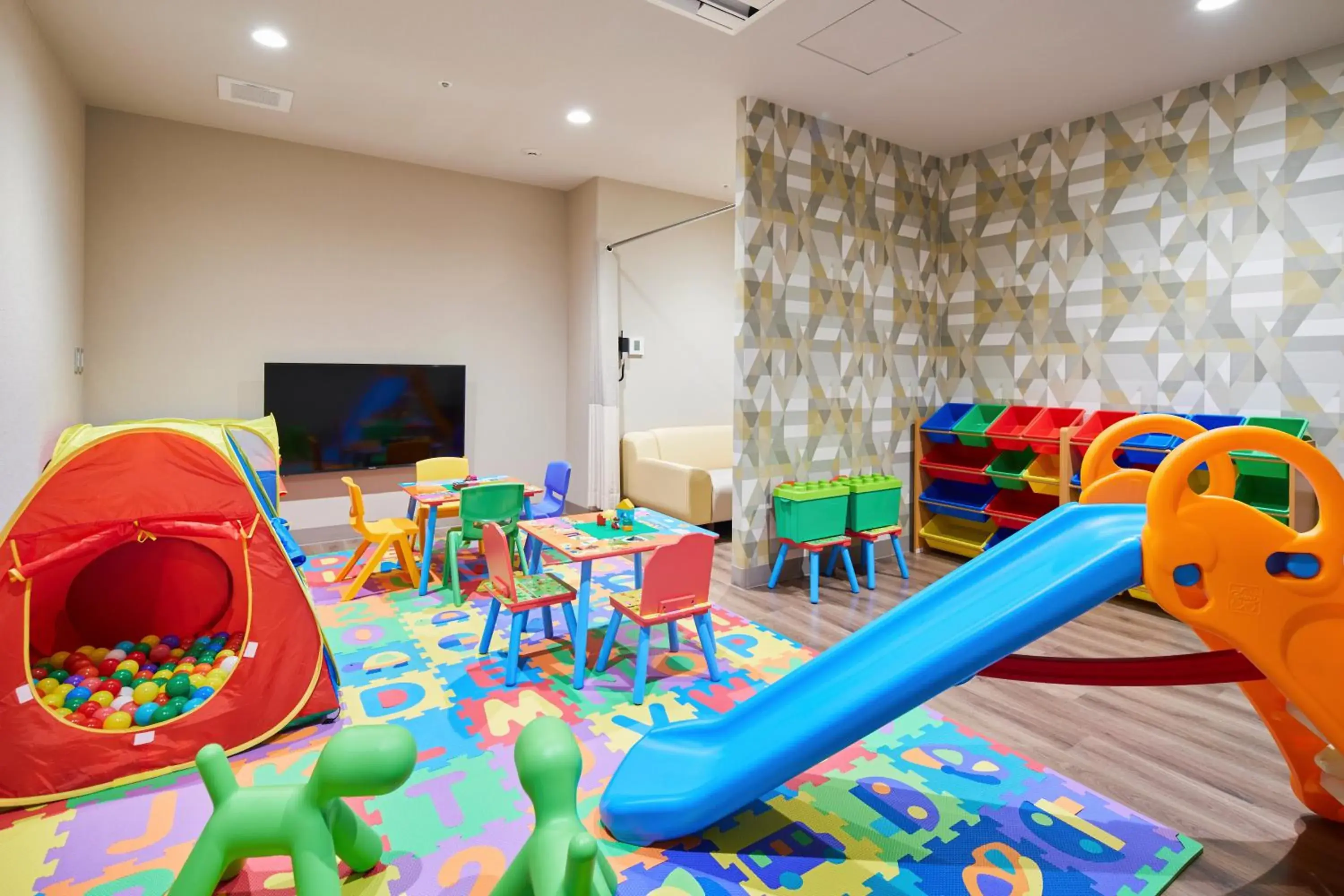 Kids's club, Kid's Club in Novotel Okinawa Naha