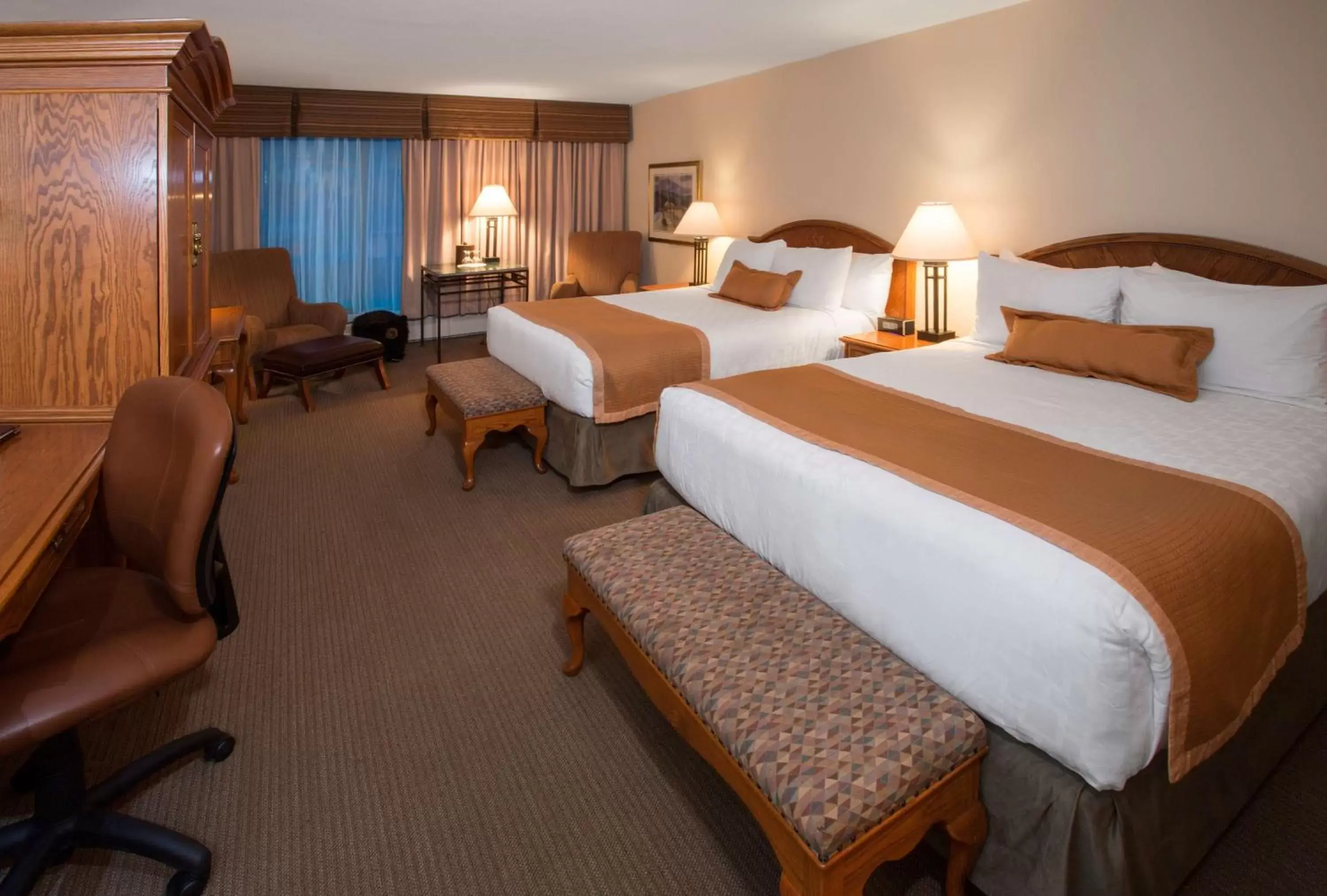 Photo of the whole room in Jasper Inn & Suites by INNhotels