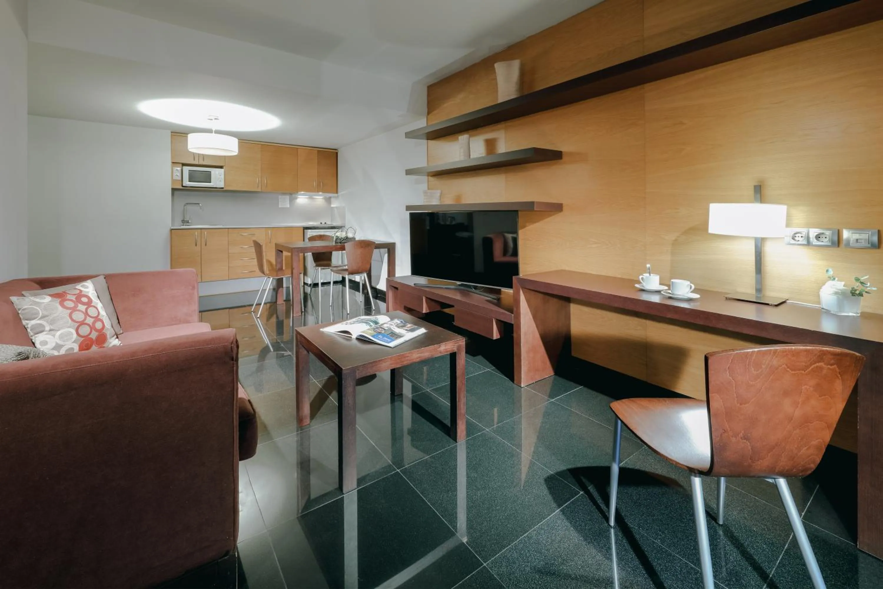 TV and multimedia in Hesperia Fira