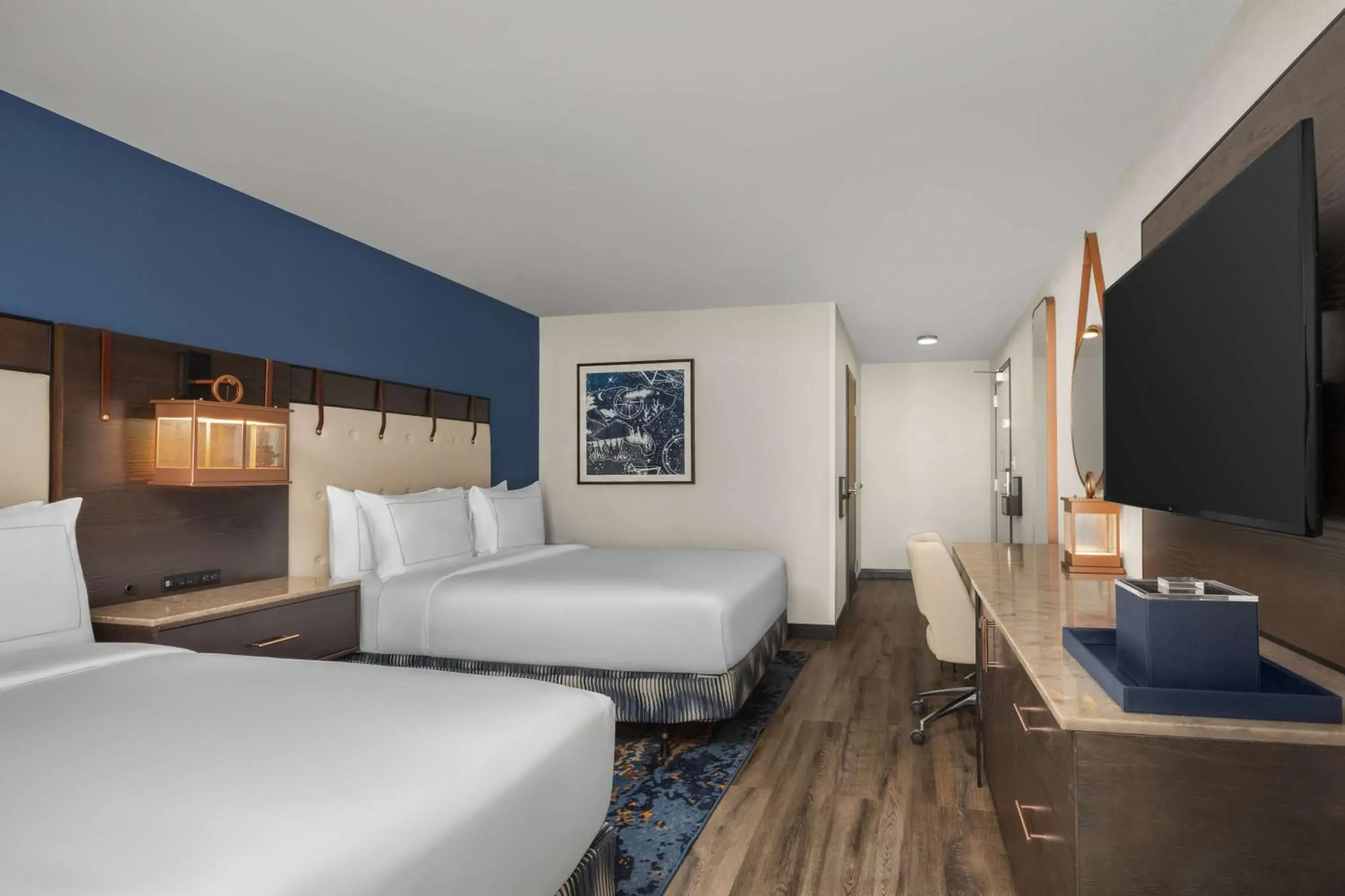 Bed in Hotel Westport Kansas City, Tapestry Collection by Hilton Bed in Hotel Westport Kansas City, Tapestry Collection by Hilton