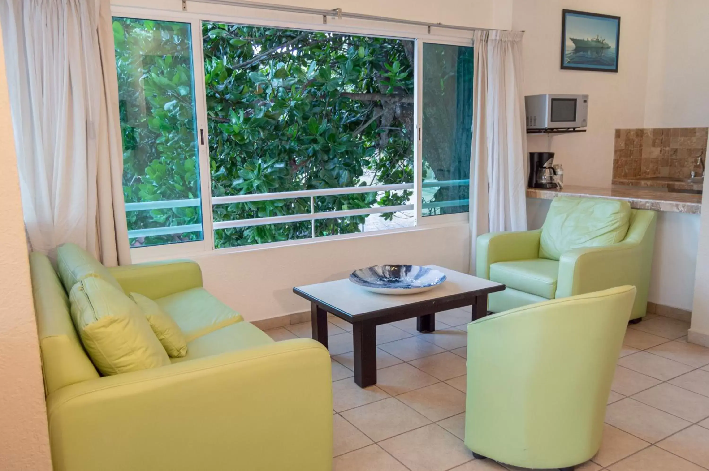 Living room, Seating Area in Hotel Puente Nacional & Spa