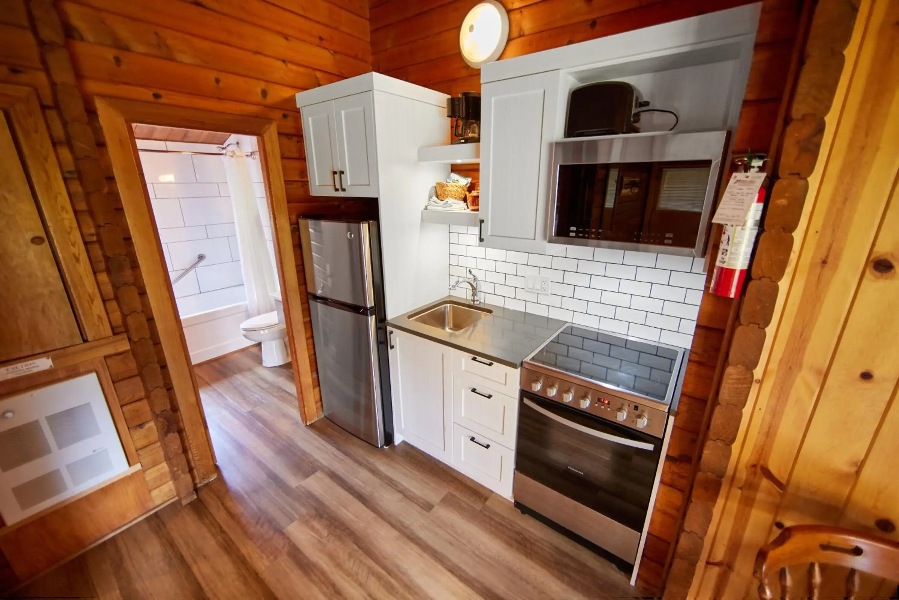 Kitchen or kitchenette, Kitchen/Kitchenette in Jasper House Bungalows