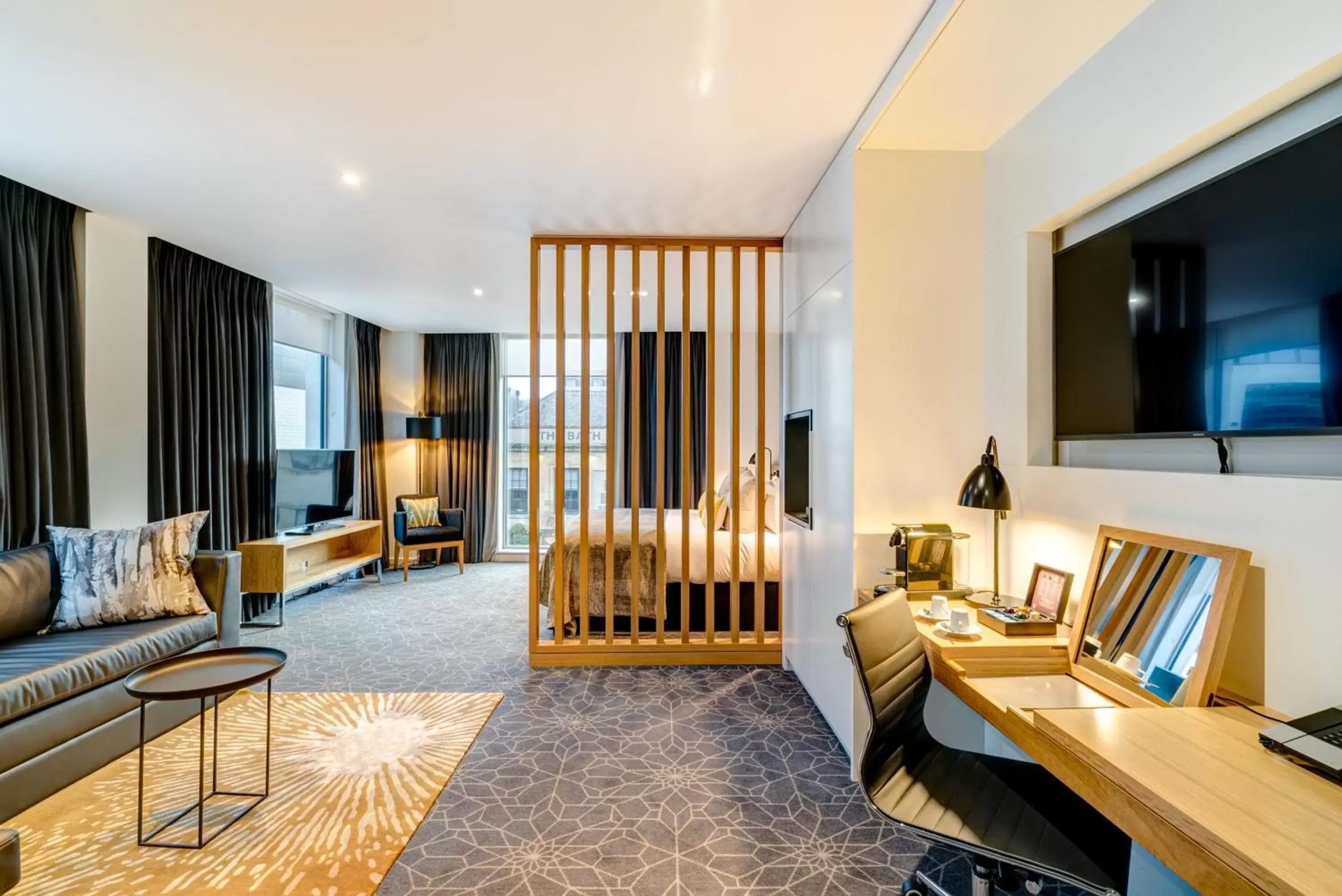 Bedroom, Seating Area in Apex City of Bath Hotel