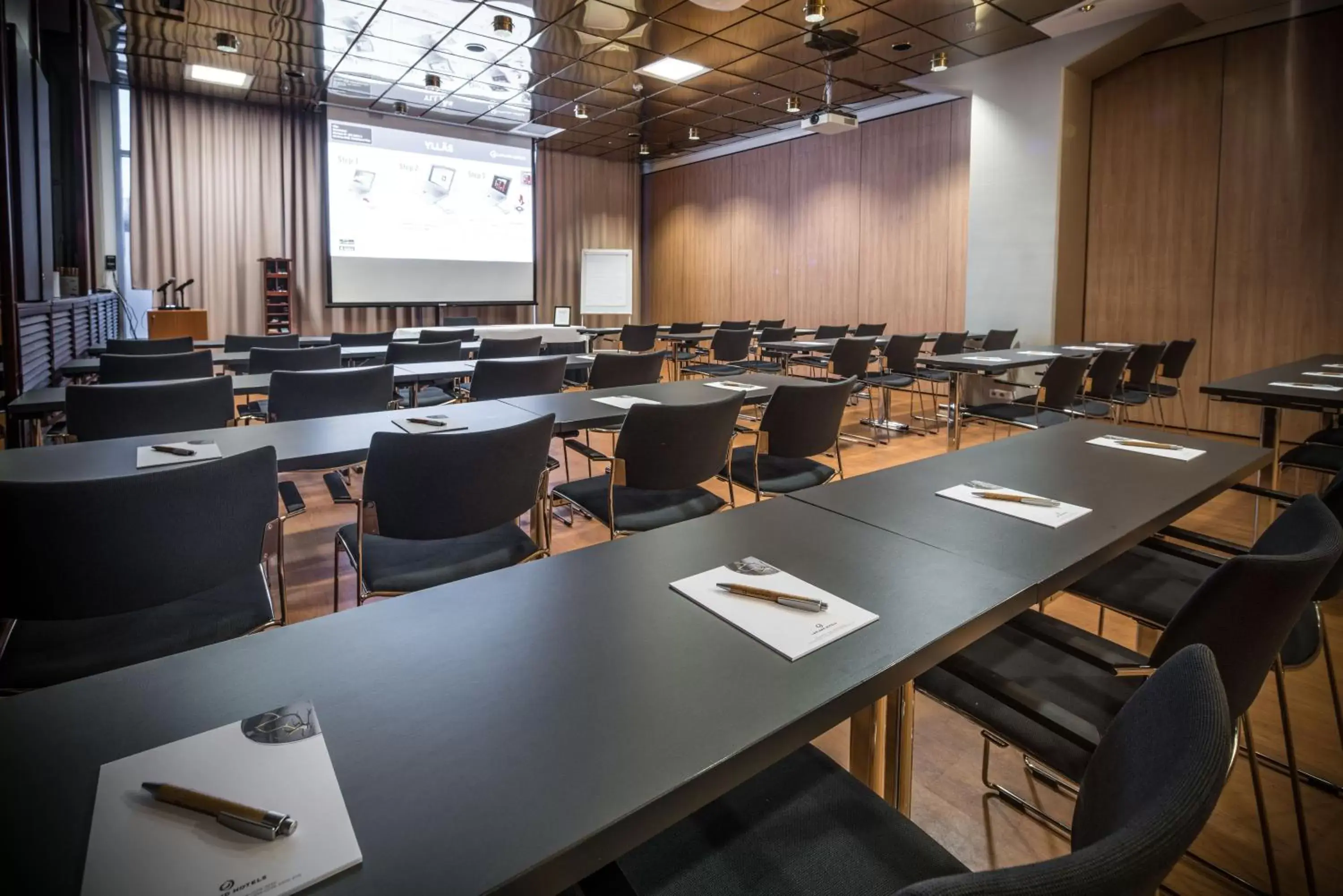 Meeting/conference room in Lapland Hotels Oulu