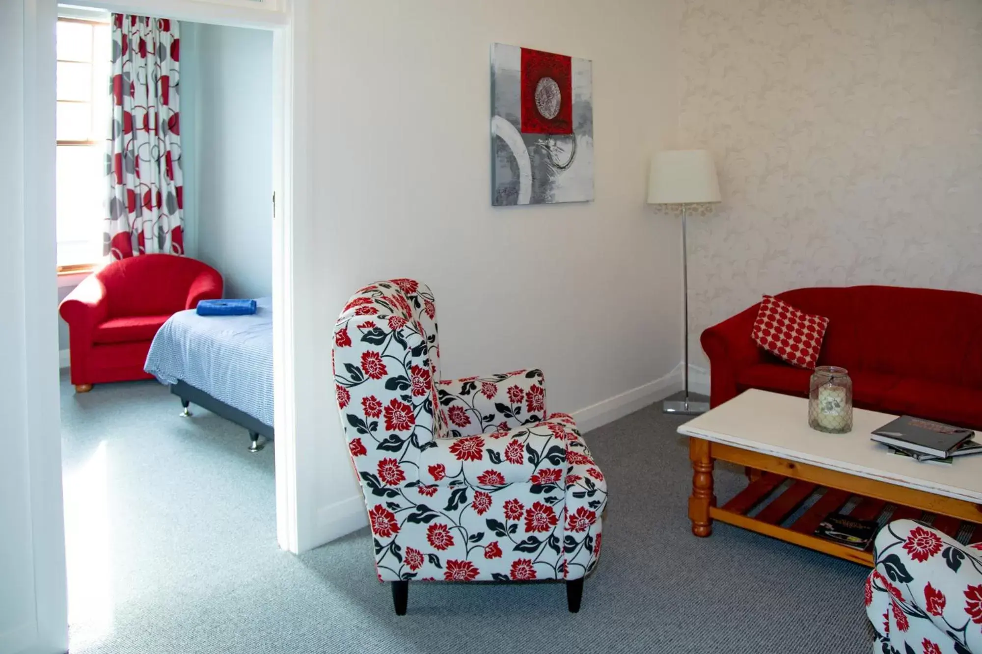 Seating area, Bed in The Brown Pub Seating area, Bed in The Brown Pub