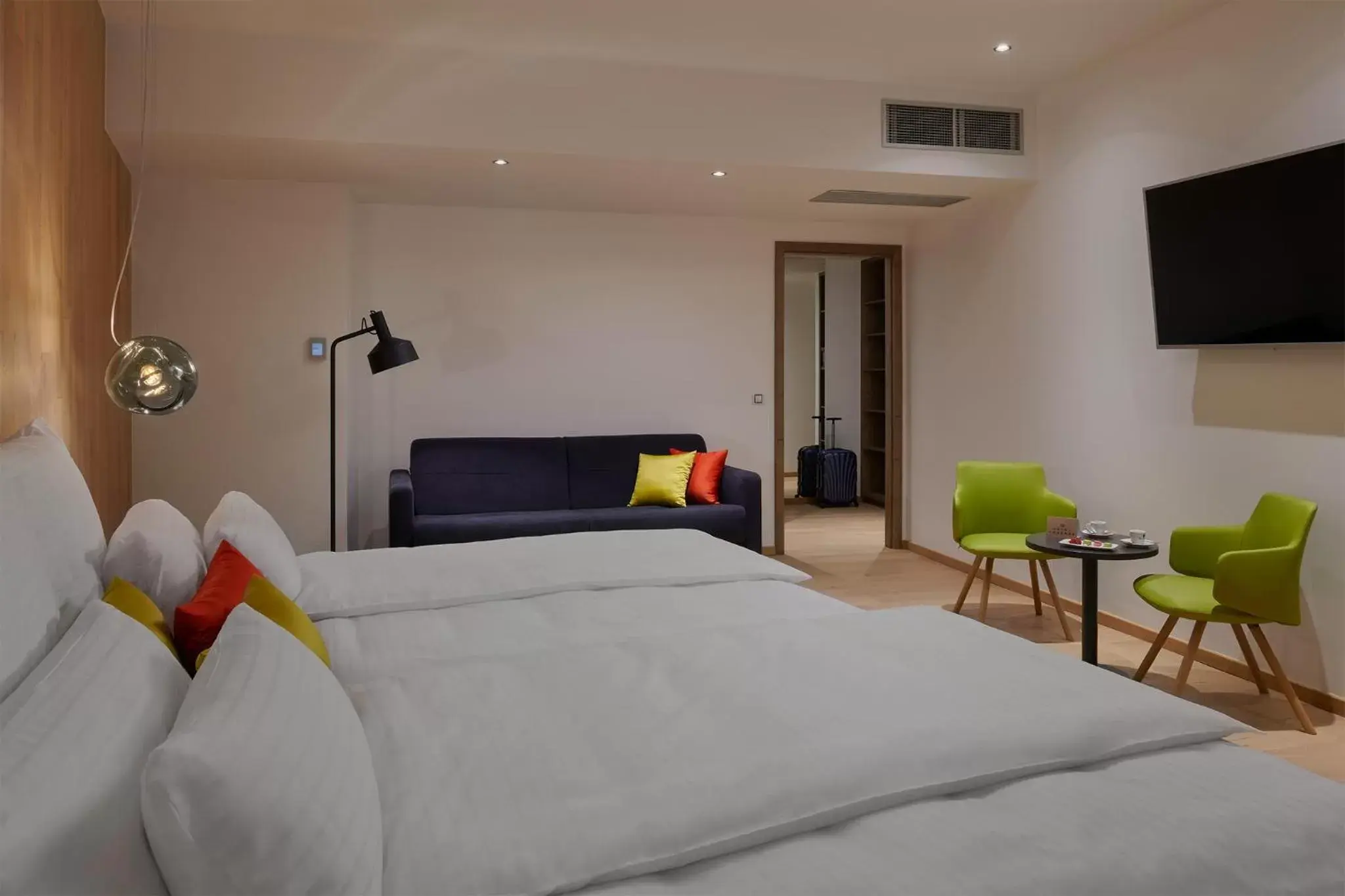 Bed in Hotel Passage Bed in Hotel Passage