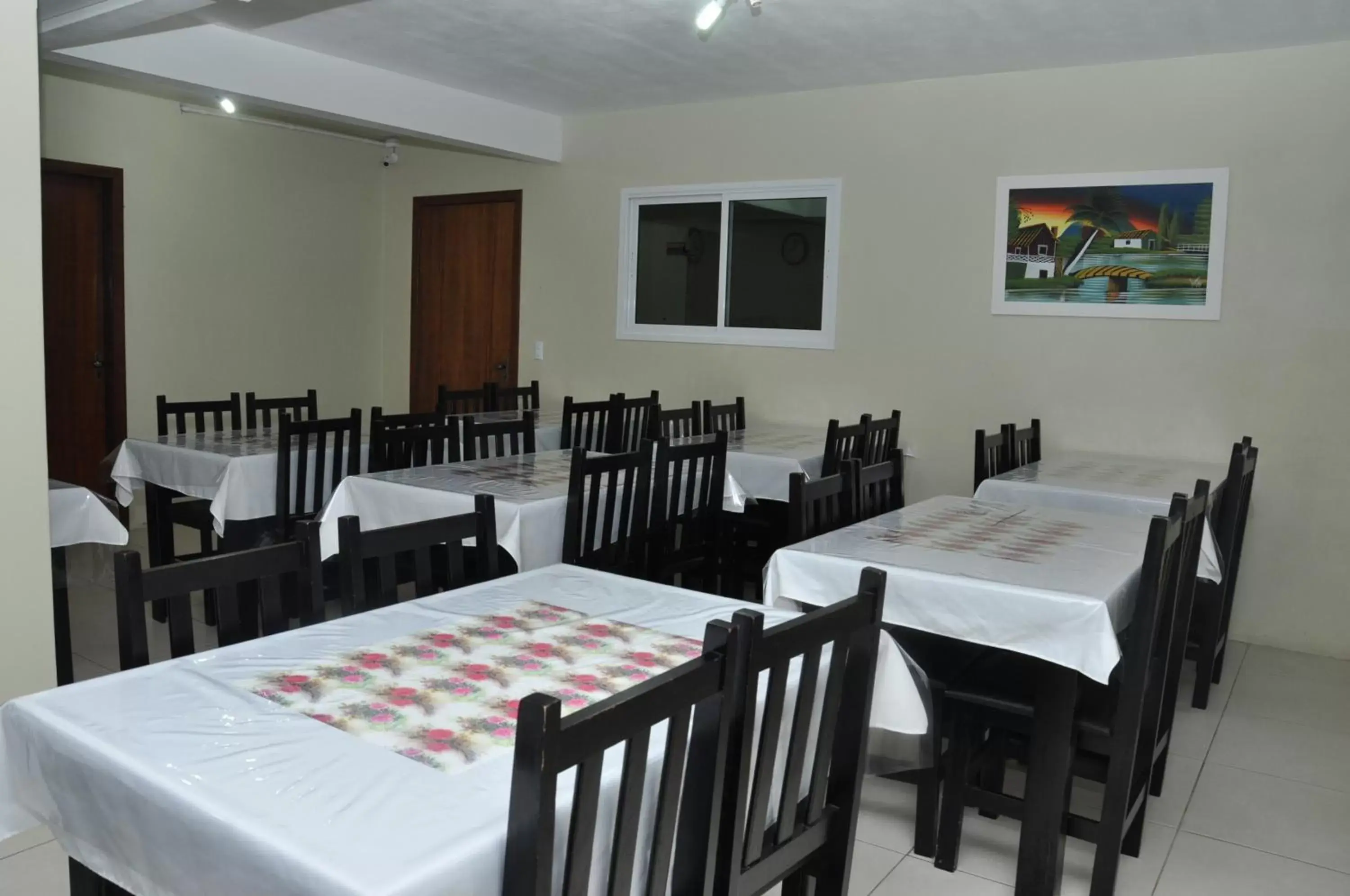 Lounge or bar, Restaurant/Places to Eat in Marechal Plaza Hotel