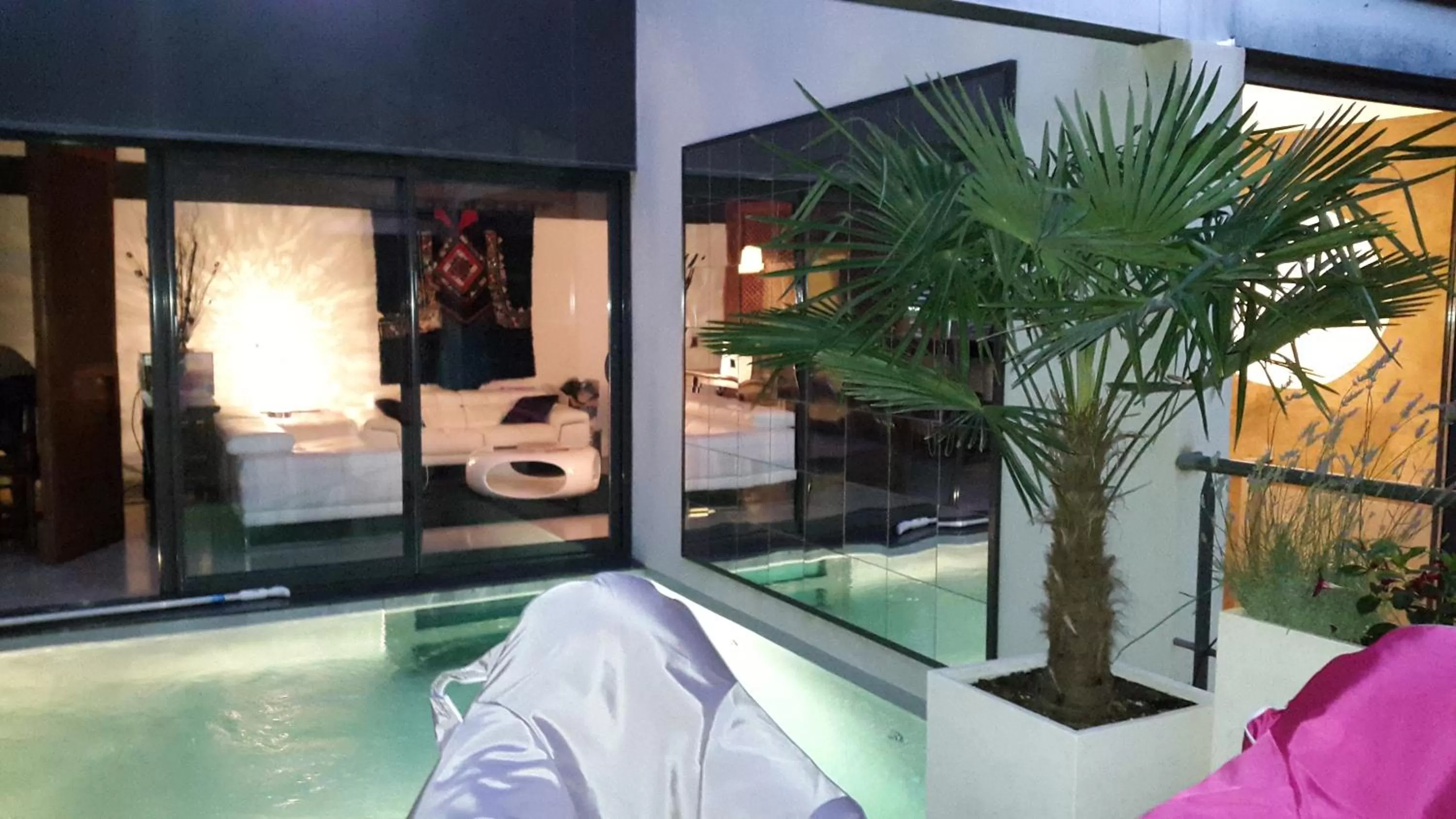 Pool view, Swimming Pool in Be Loft B&B Pool & Spa