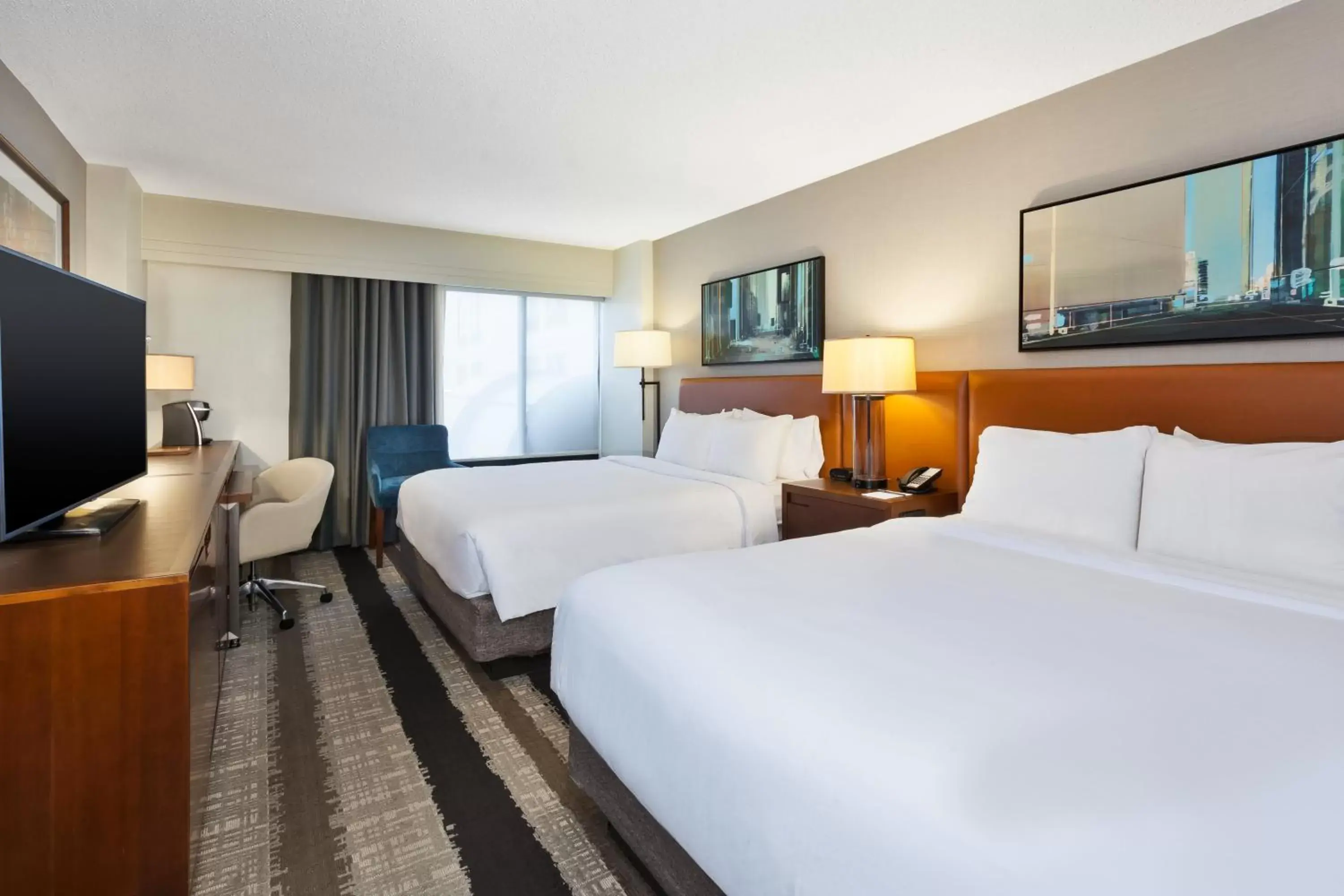 Photo of the whole room, Bed in Crowne Plaza Dulles Airport, an IHG Hotel