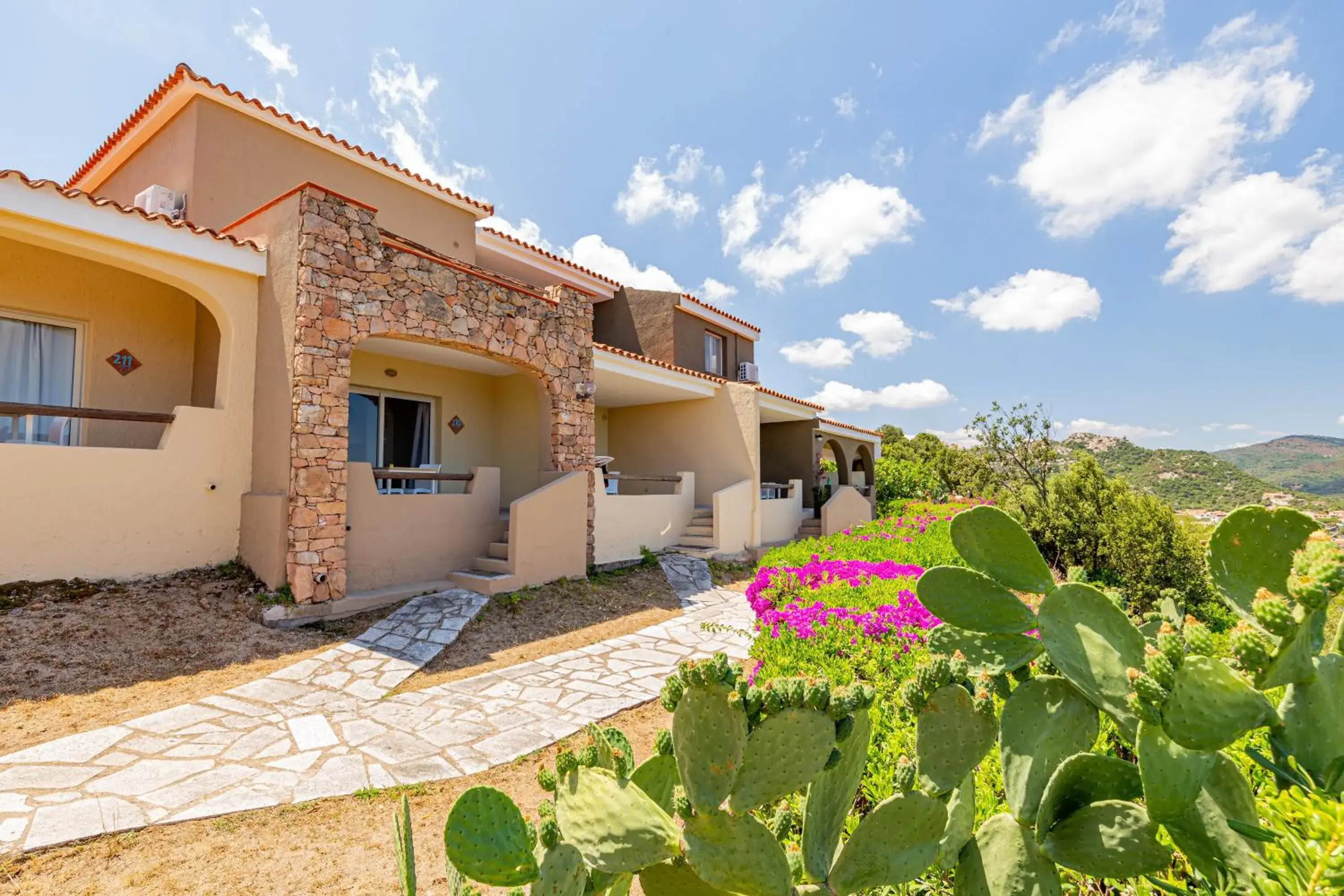 Property building in Residence Hotel Lu Nibareddu Property building in Residence Hotel Lu Nibareddu