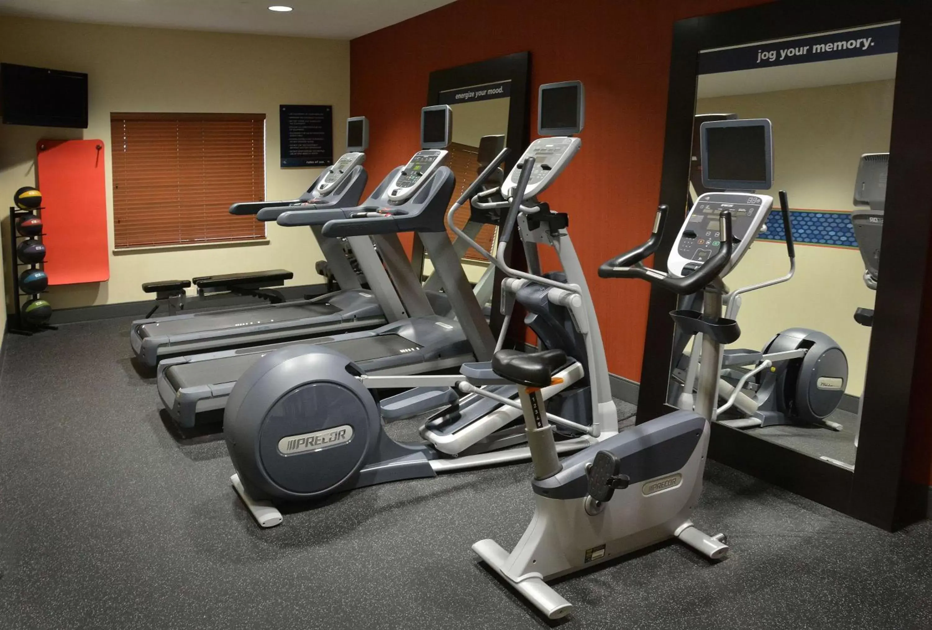 Fitness centre/facilities, Fitness Center/Facilities in Hampton Inn Medford