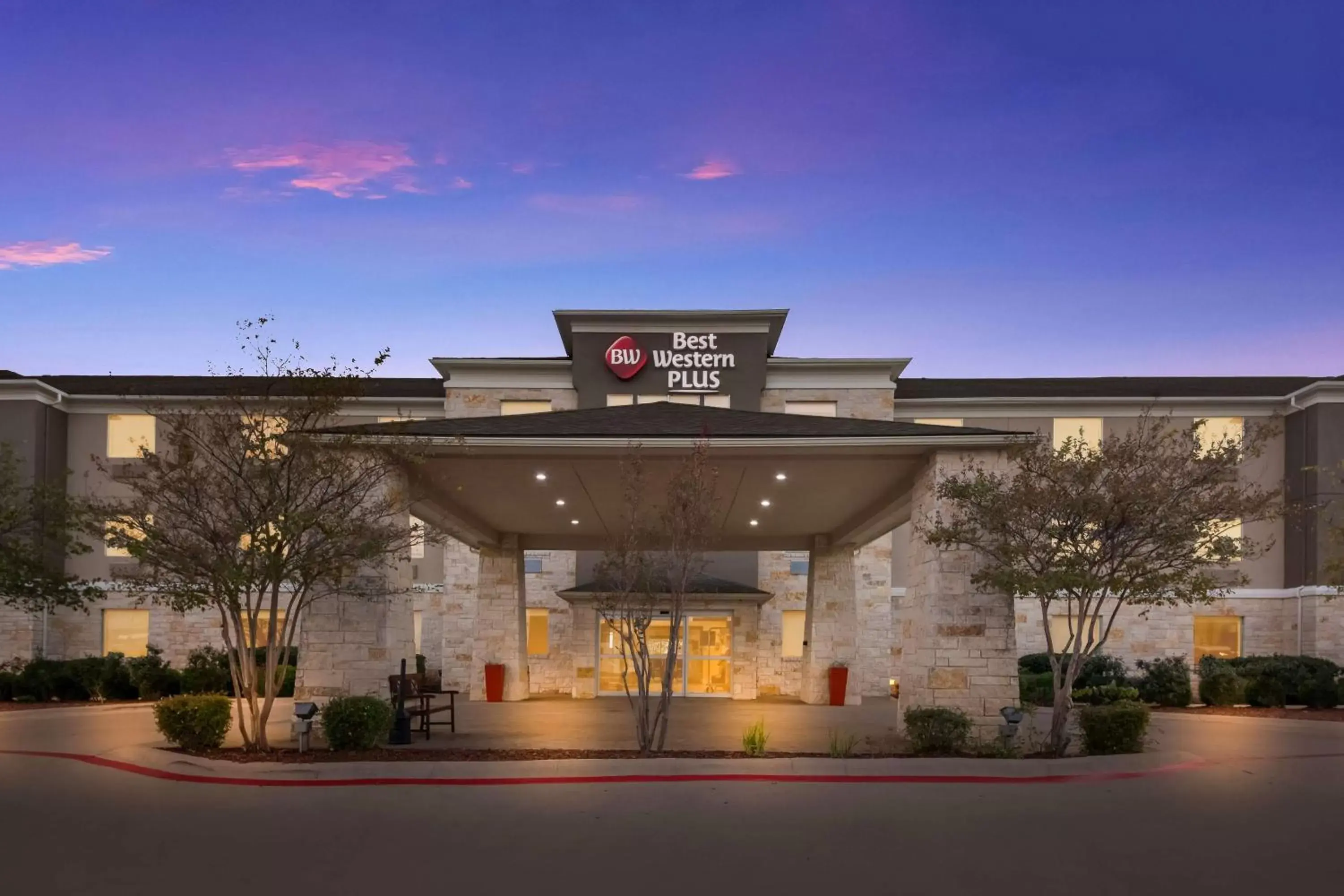 Property Building in Best Western Plus Killeen/Fort Hood Hotel & Suites