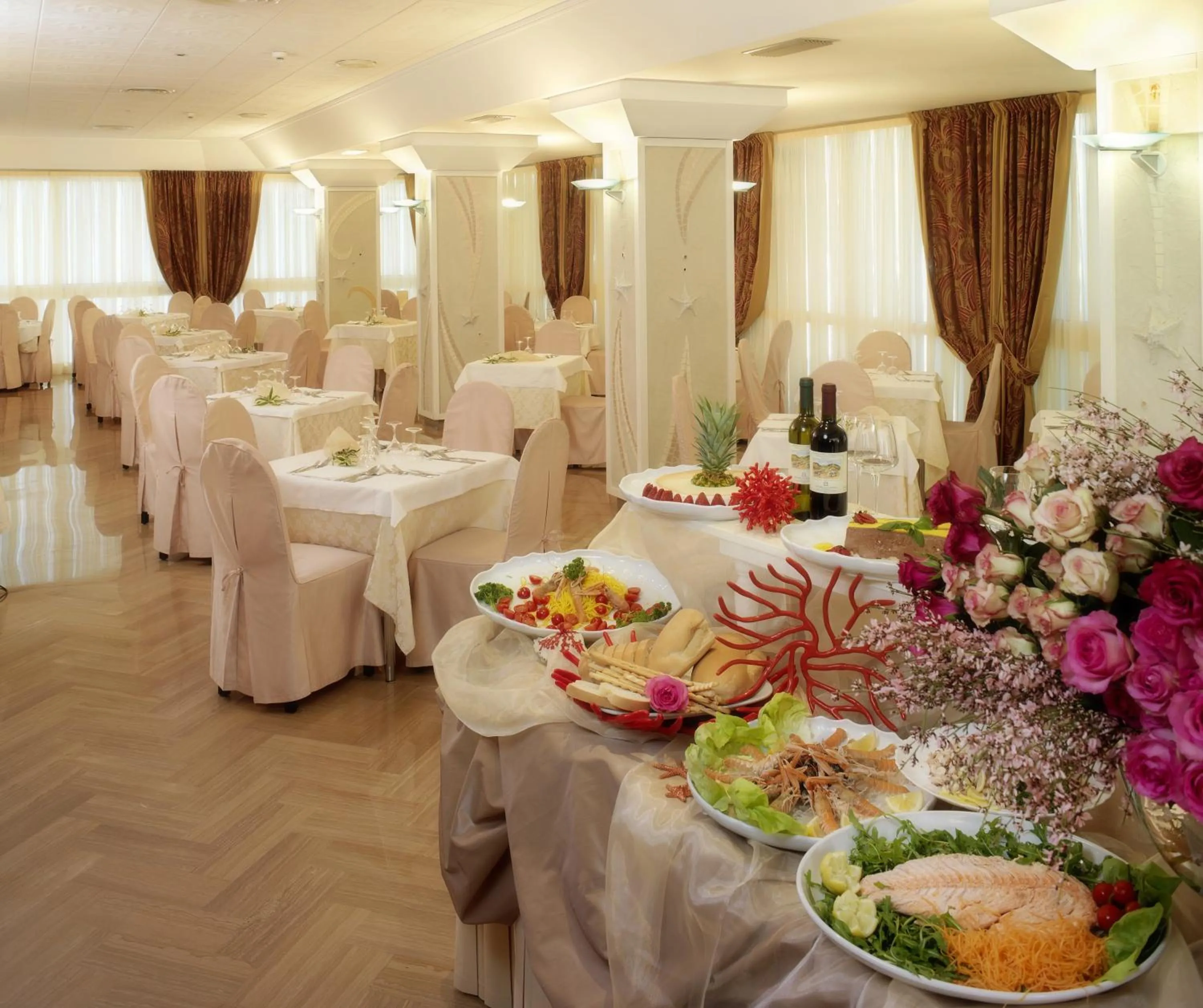 Restaurant/places to eat in Hotel Feldberg