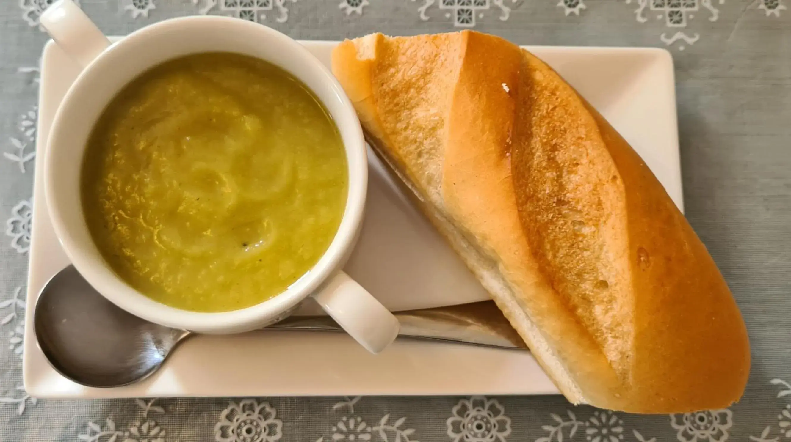 Dining area in The Pavilion Guest House Dining area in The Pavilion Guest House