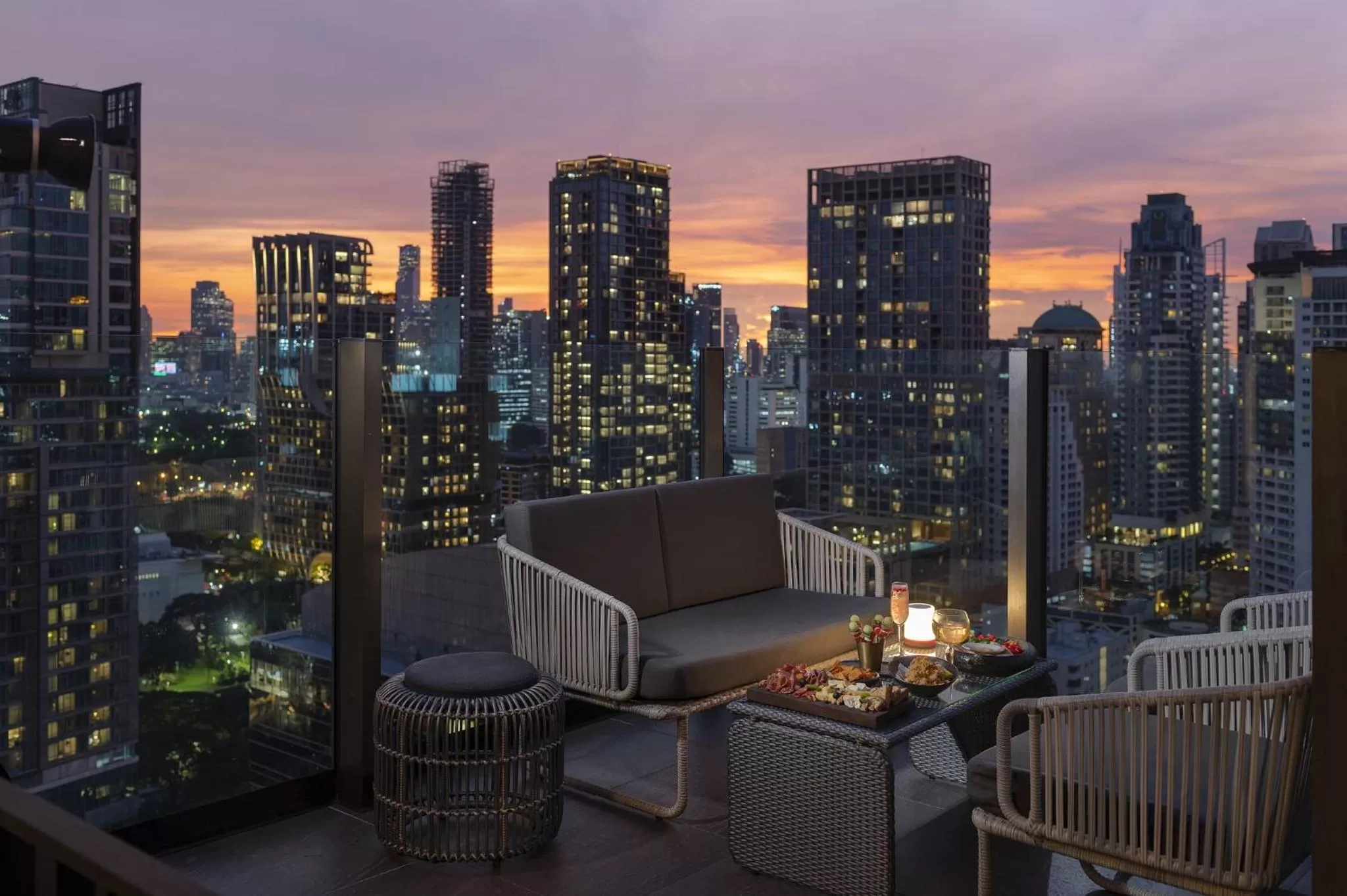 Property building in Hotel Indigo Bangkok Wireless Road by IHG