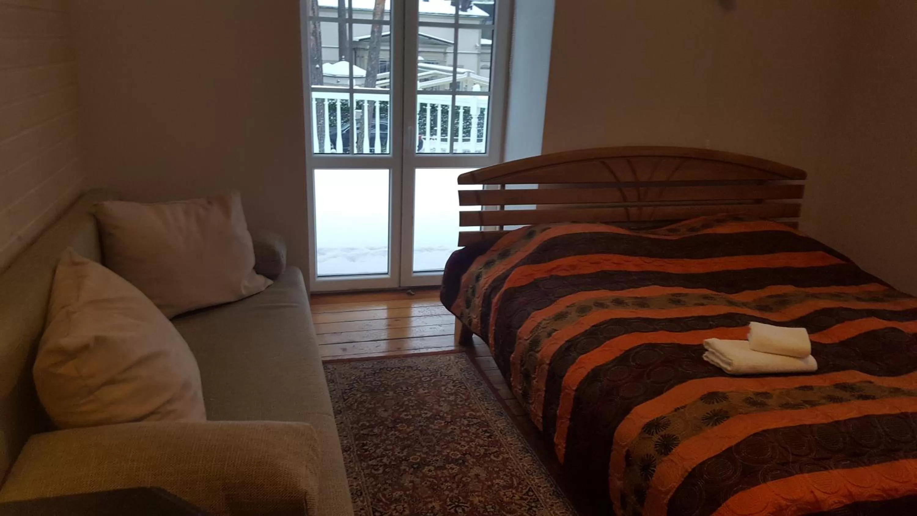 Photo of the whole room, Bed in Sunset Hotel