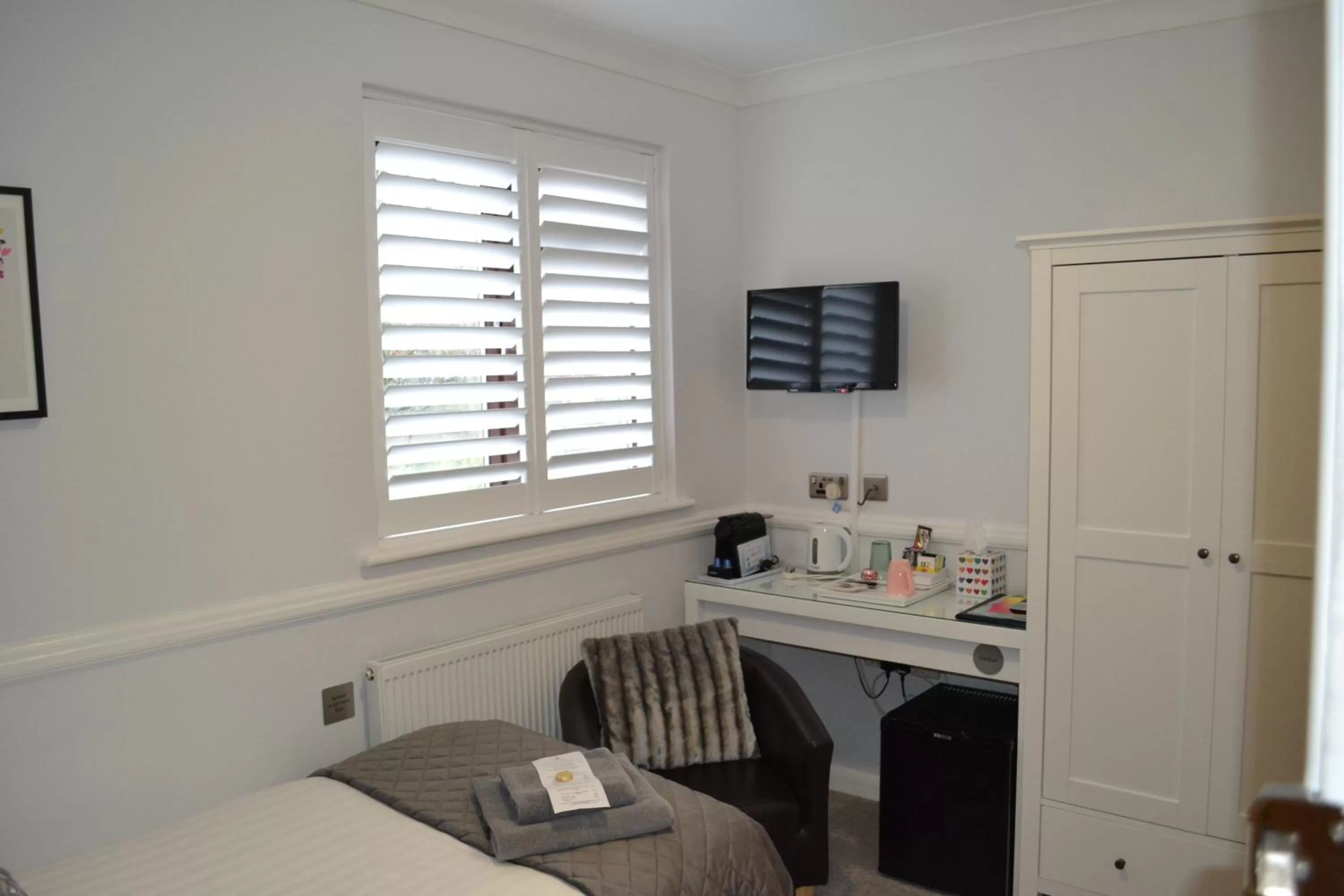 TV and multimedia, Bed in Harriet House B&B