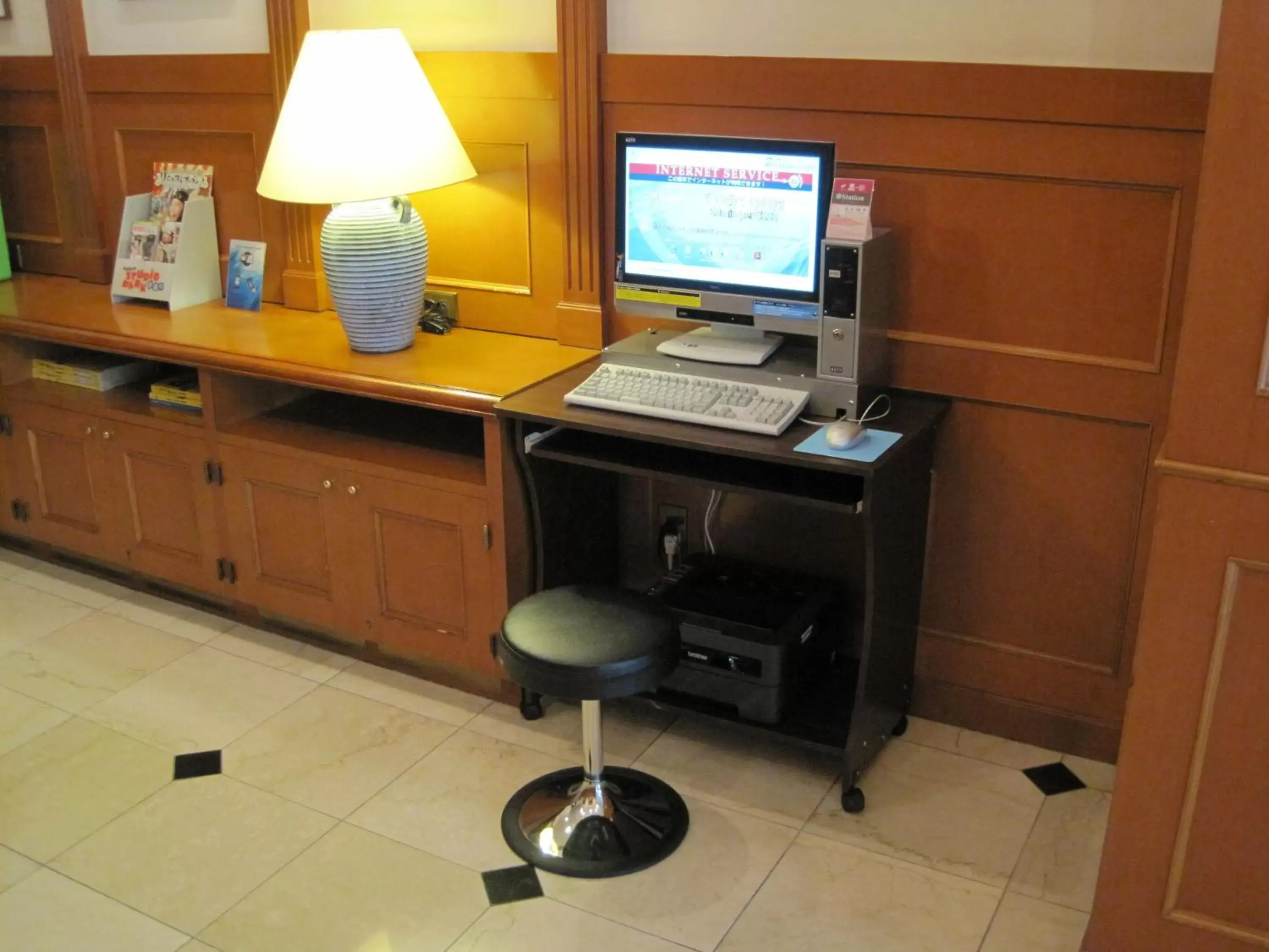 TV and multimedia, TV/Entertainment Center in Hotel Gimmond Kyoto