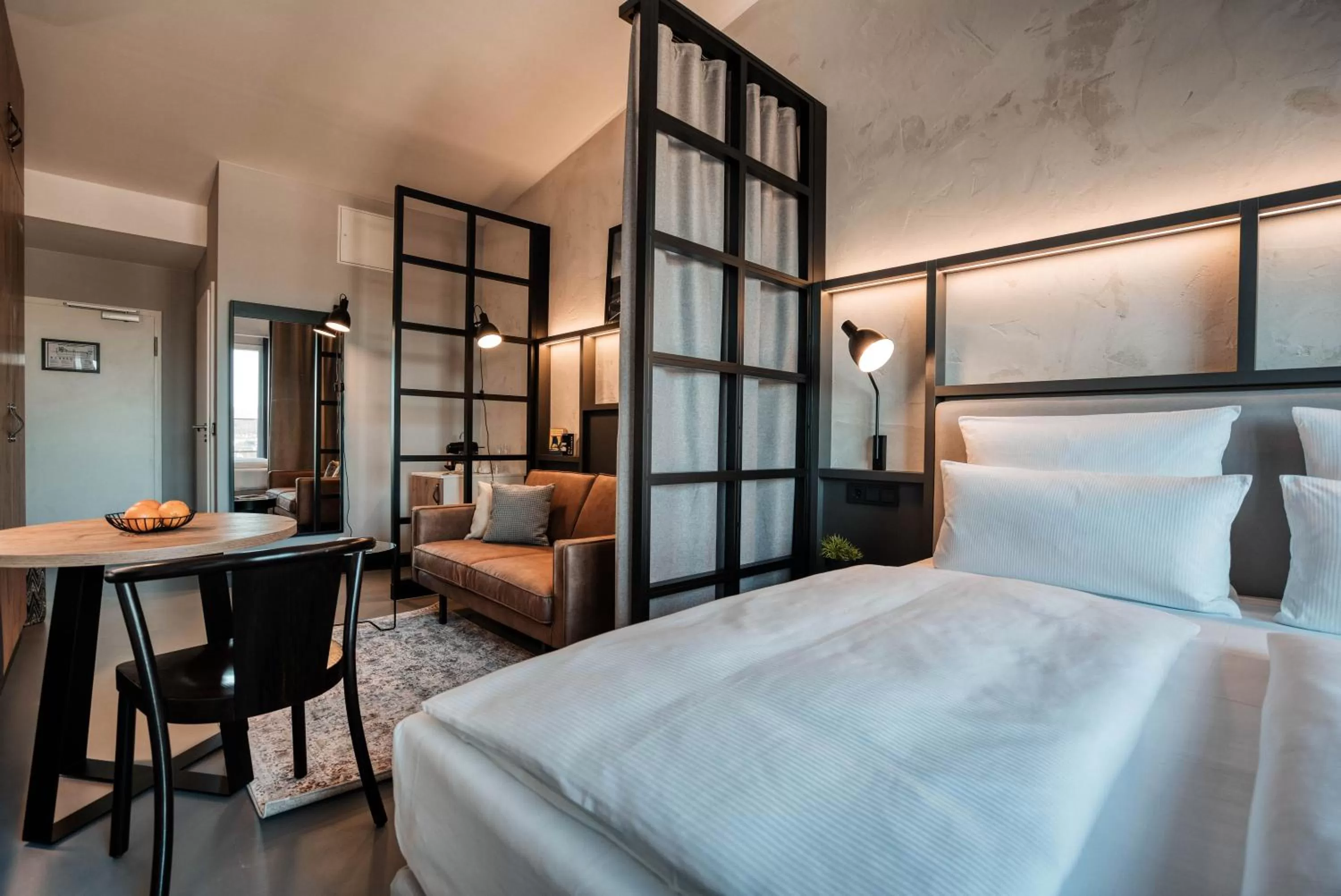 Photo of the whole room, Bed in CLOUD No7 LOFTS