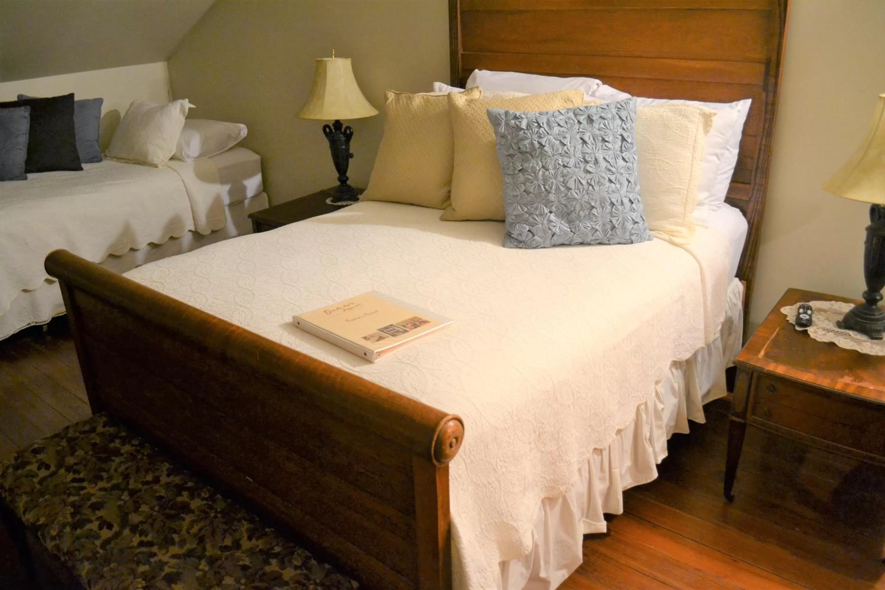 Photo of the whole room, Bed in Edgar Degas House Historic Home and Museum