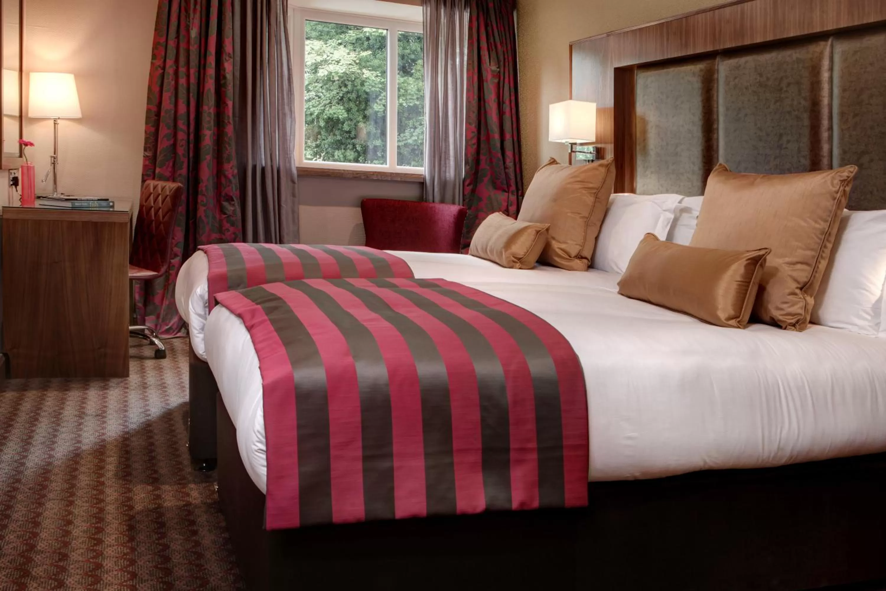 Photo of the whole room, Bed in Donnington Manor Hotel