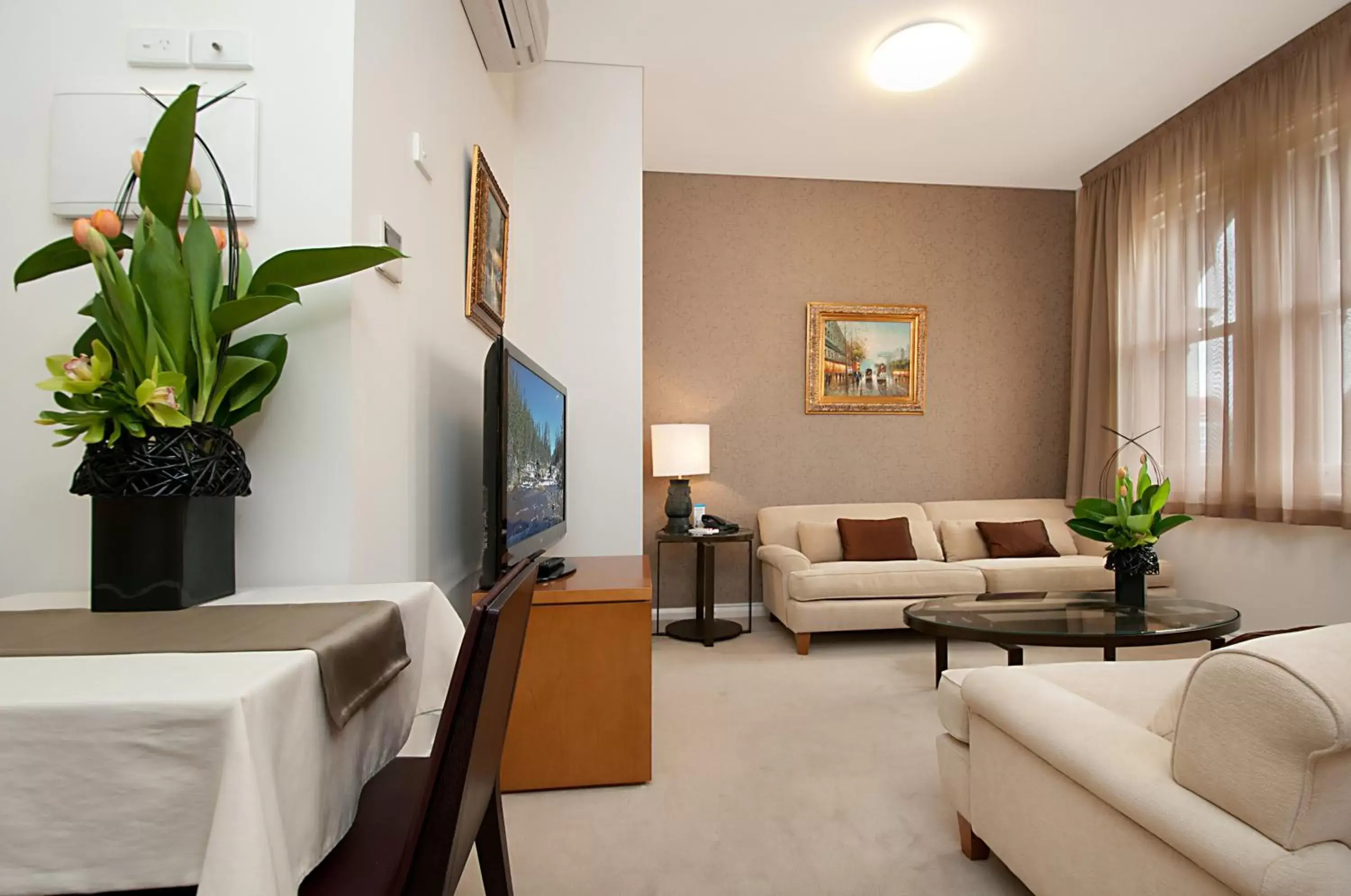 TV and multimedia, Seating Area in Adabco Boutique Hotel Adelaide