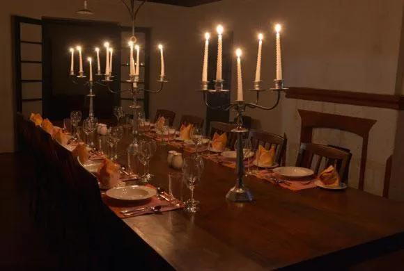 Restaurant/places to eat in Sir John's Bungalow