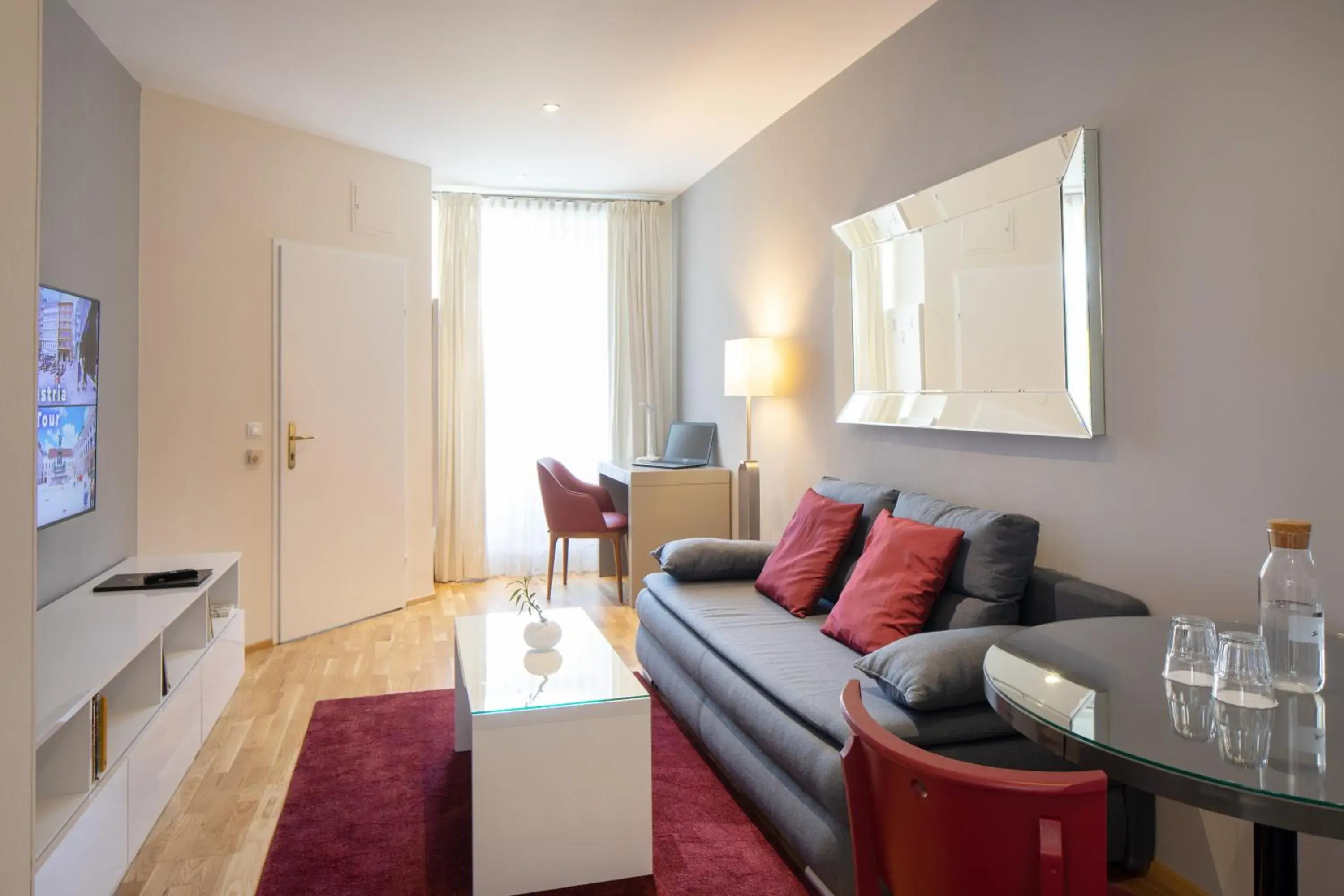 Living room, Seating Area in The Levante Rathaus Apartments