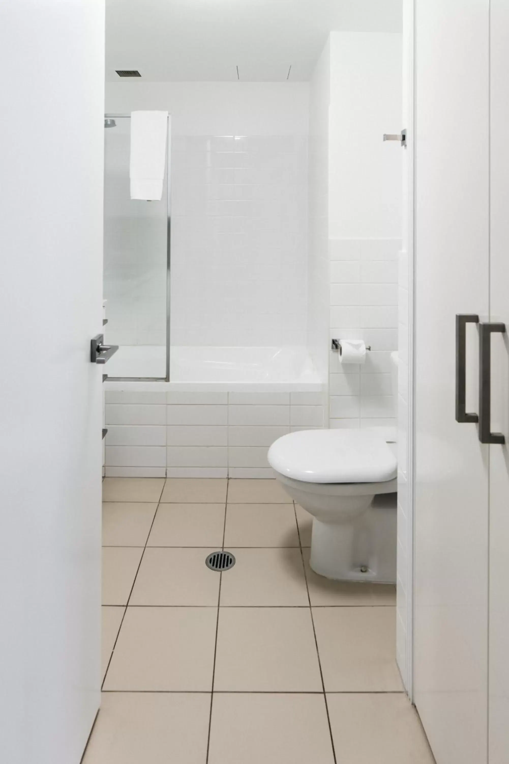 Shower, Bathroom in Gabba Central Apartments