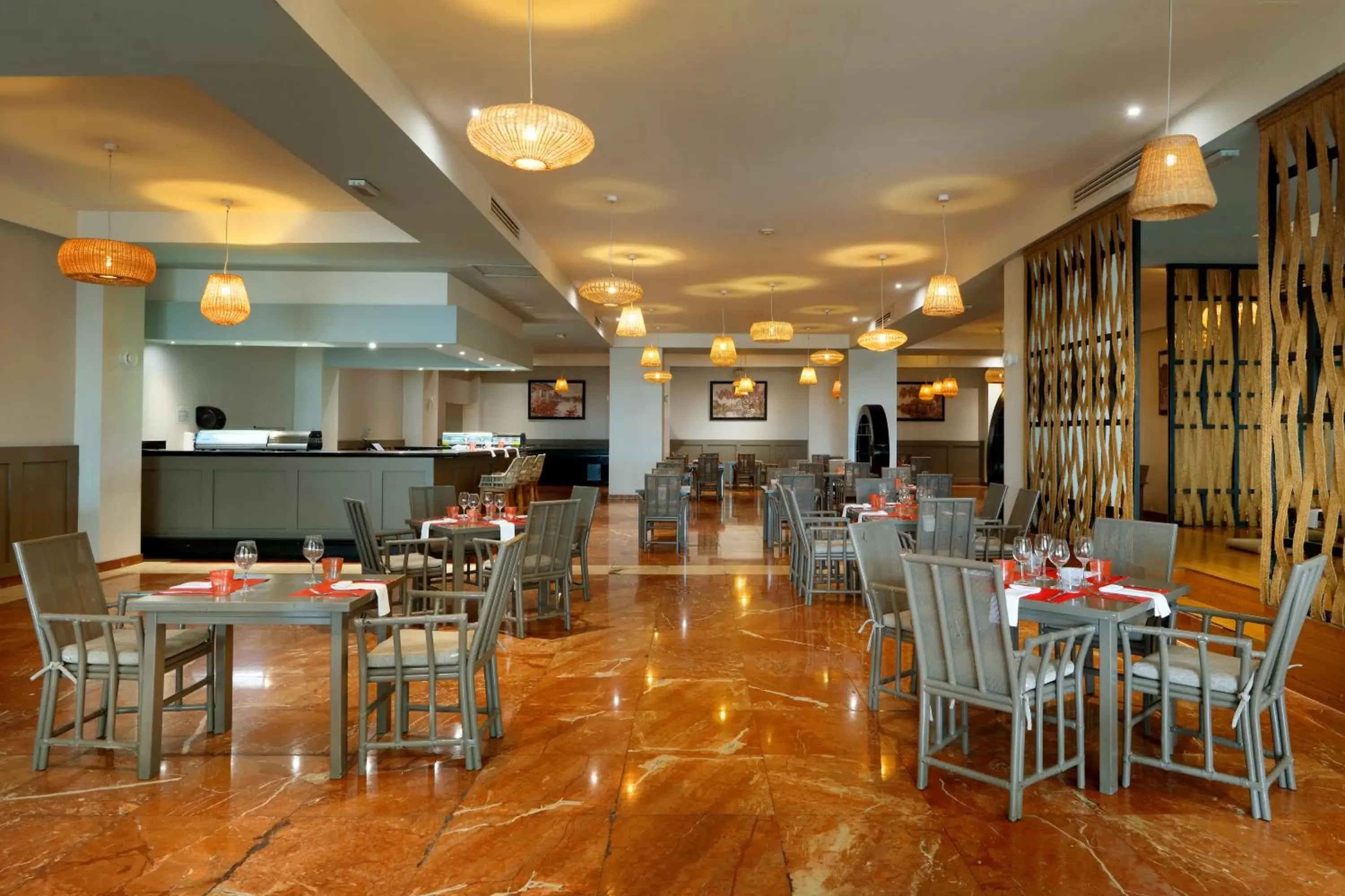 Restaurant/Places to Eat in Grand Palladium Jamaica Resort & Spa All Inclusive