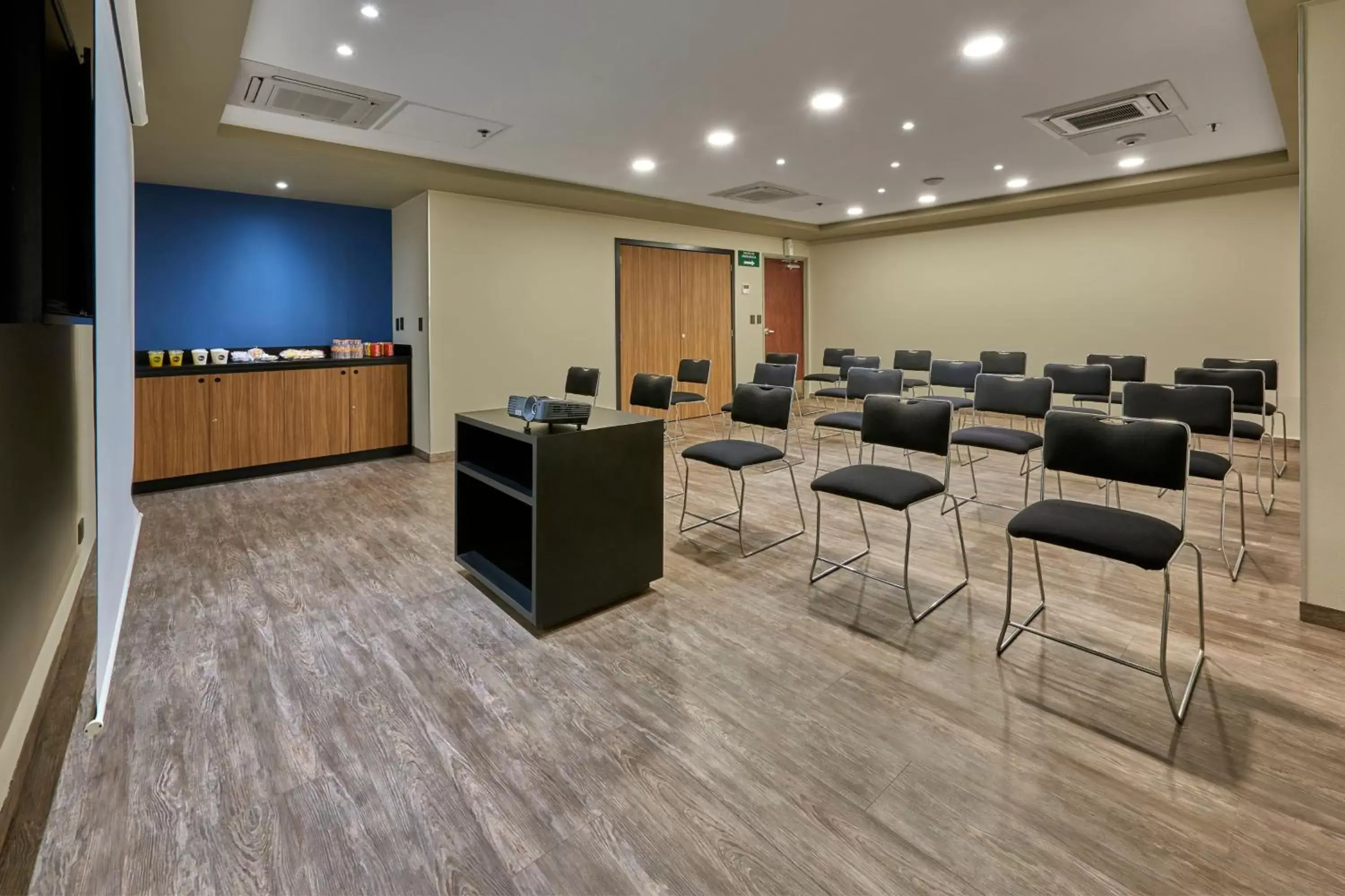 Meeting/conference room in City Express by Marriott Mexicali