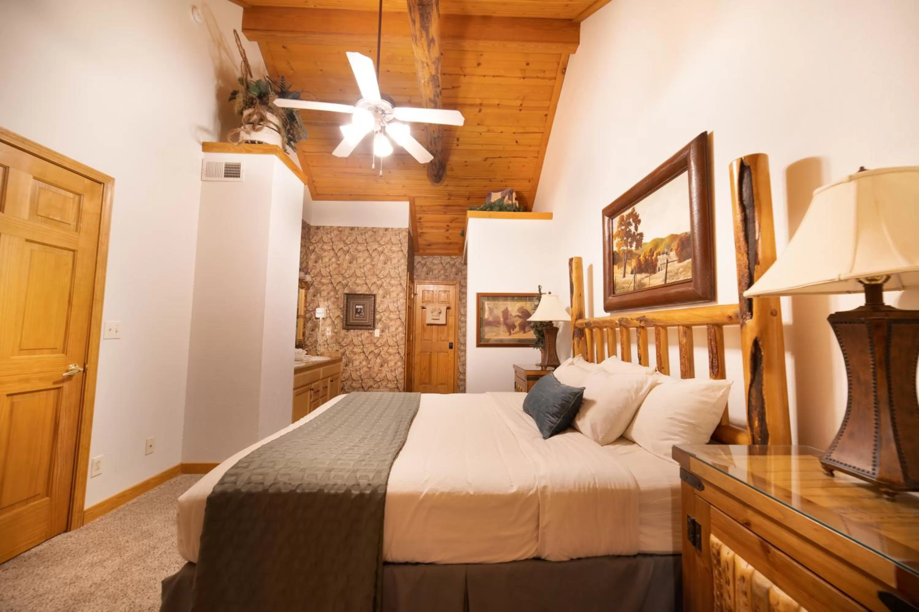 Bedroom in Cabins at Grand Mountain