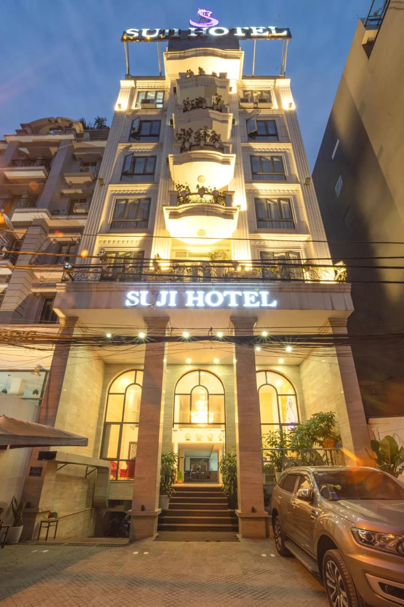 Property building in Hanoi Suji Hotel