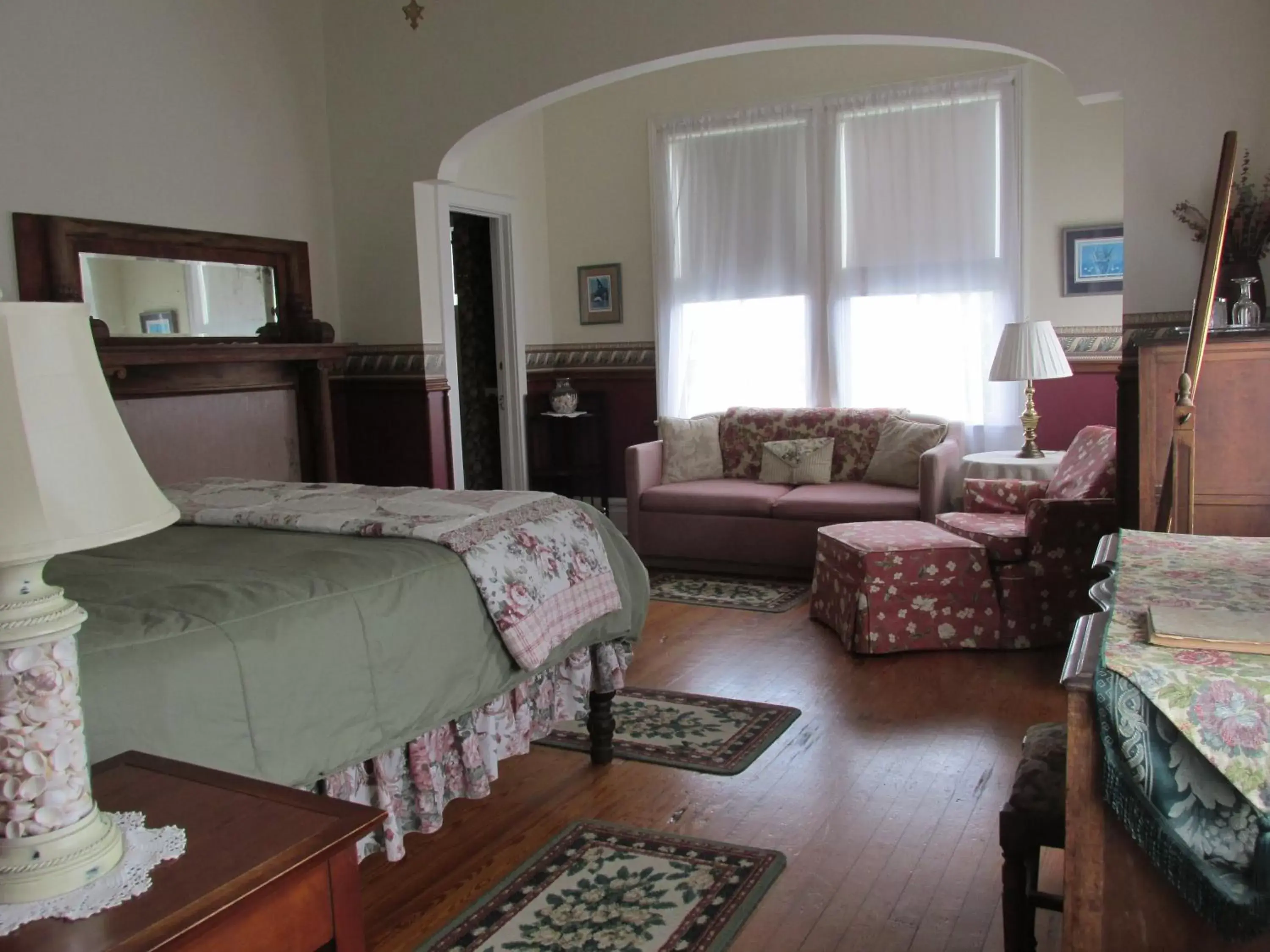 Bedroom in Pensacola Victorian Bed & Breakfast