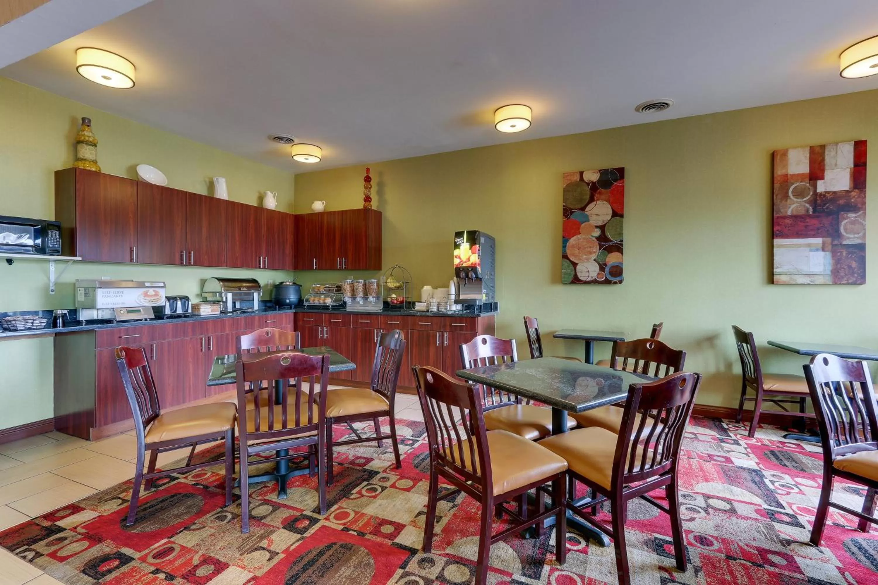 Breakfast in Red Roof Inn Springfield, OH