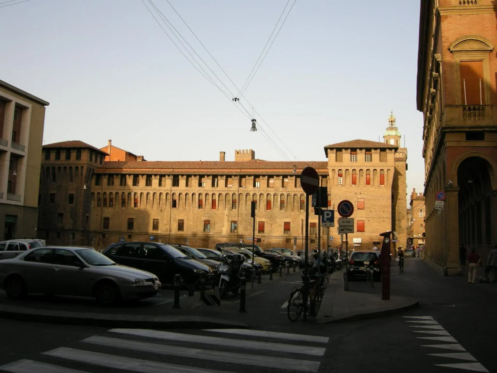 Neighbourhood, Neighborhood in Hotel Panorama Bologna