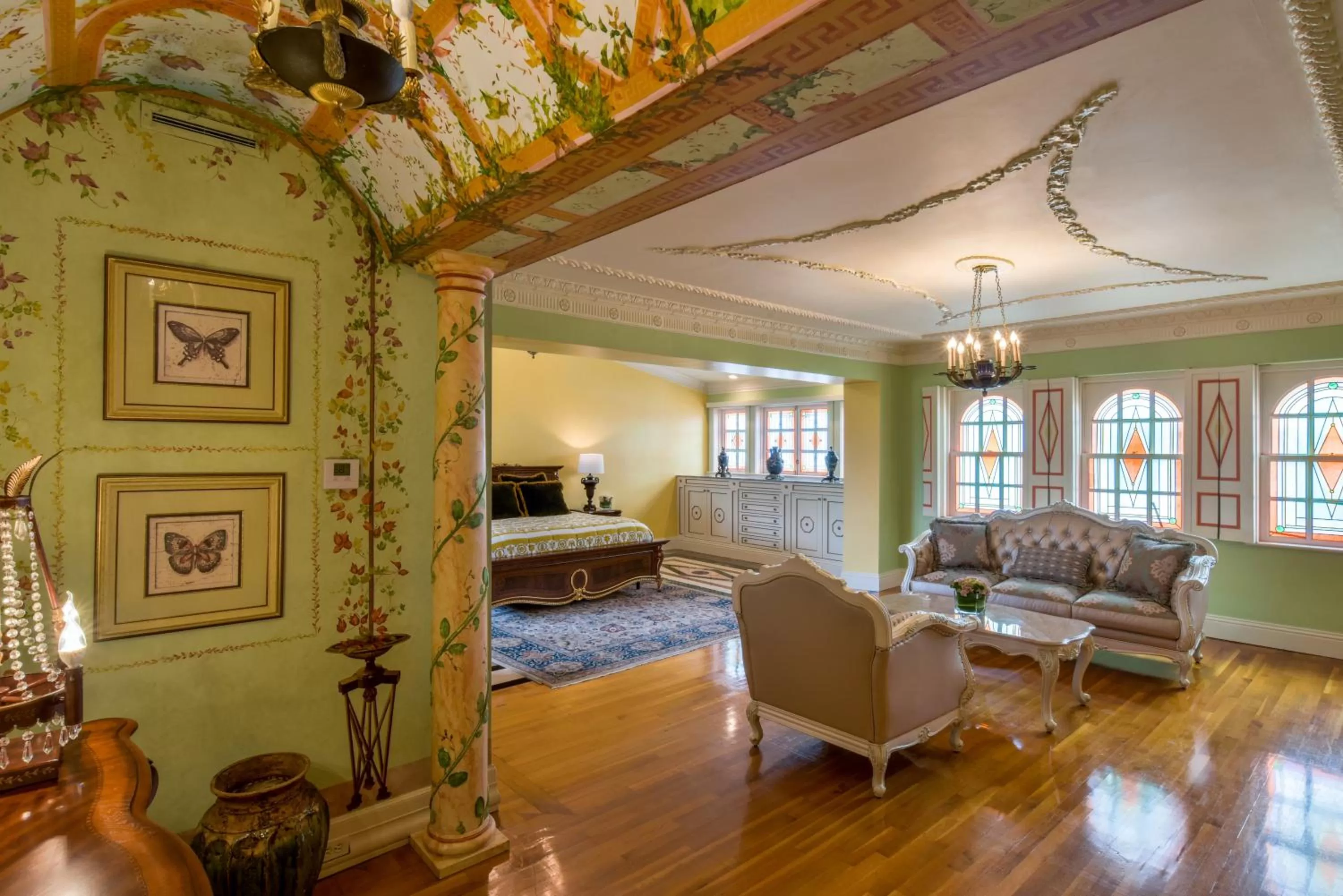 Photo of the whole room in The Villa Casa Casuarina